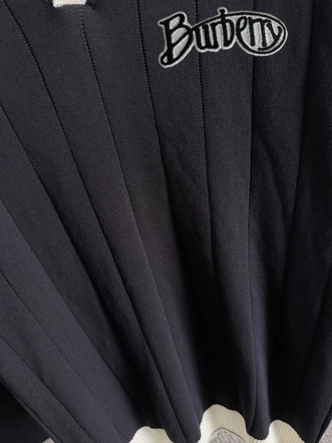 Burberry Embroidery Cotton Knitwear Textured Knit Image 6 Burberry Embroidery Cotton Knitwear Textured Knit Image 6