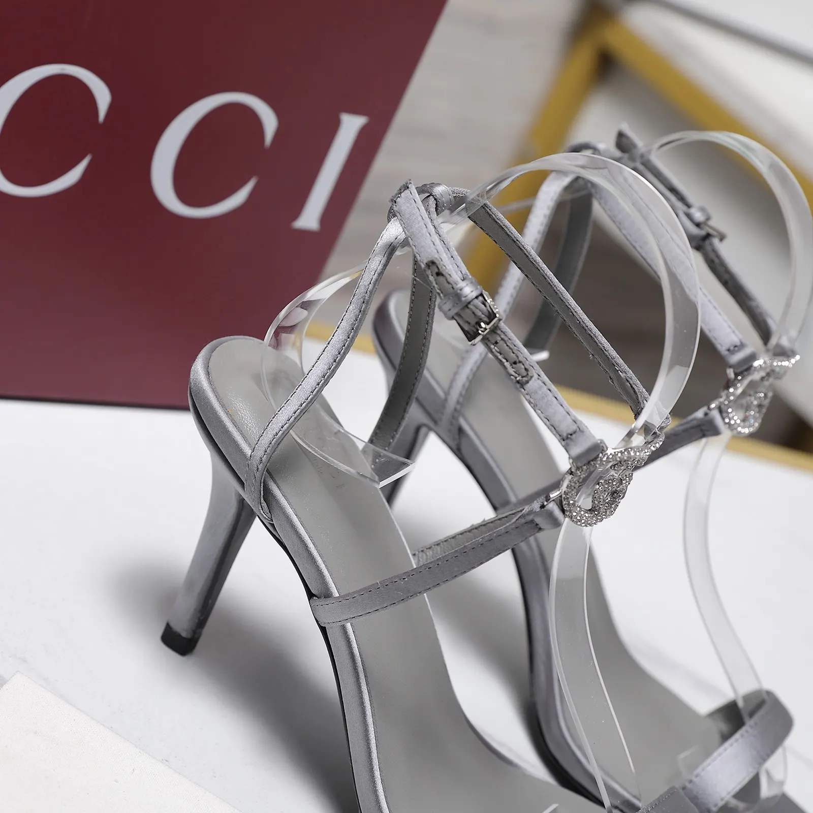 Gucci 高跟鞋