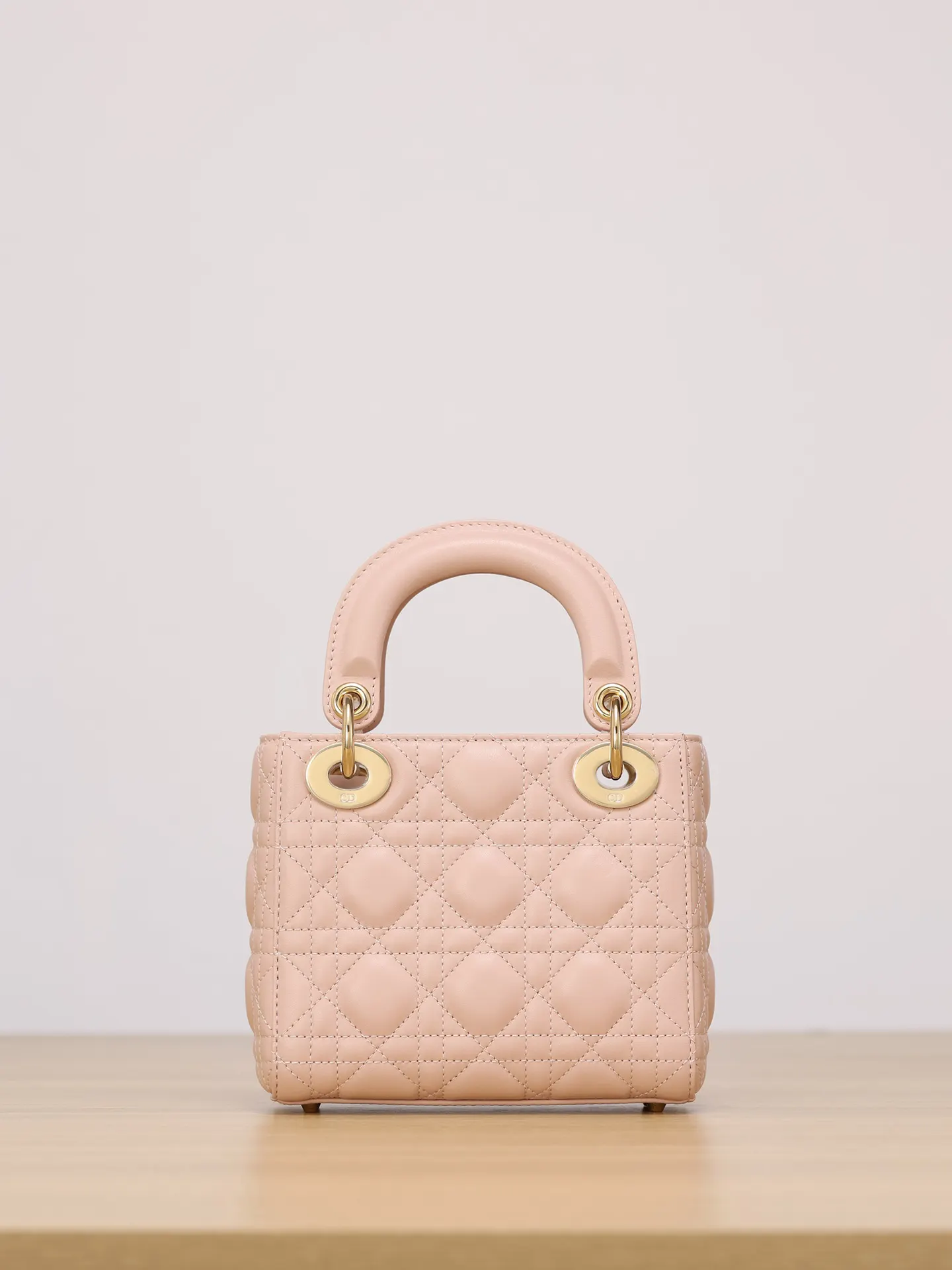Dior Lady Dior Lady 粉色羊皮迷你手袋 金扣