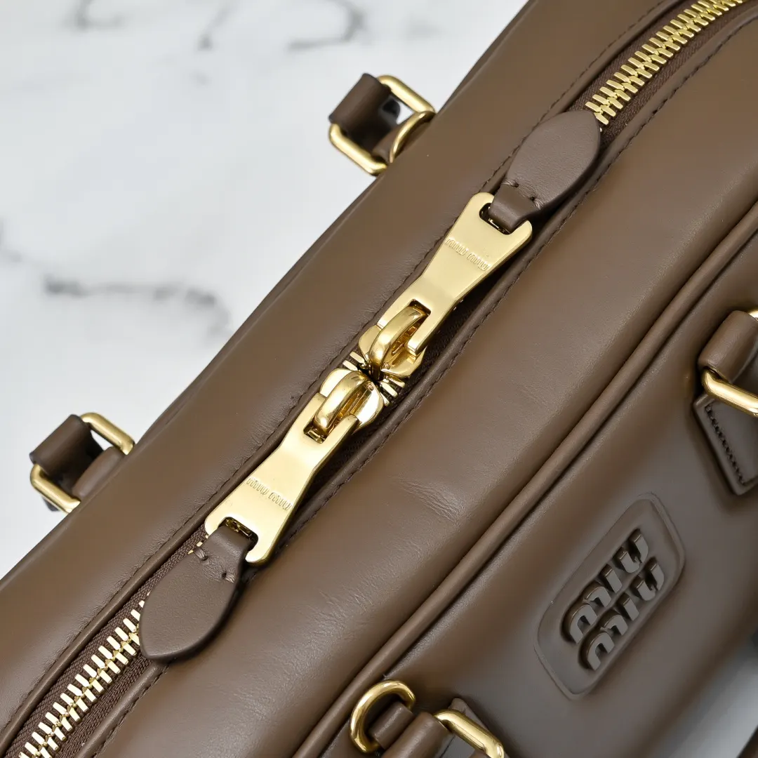 Top Handle Bag Commuter Leather