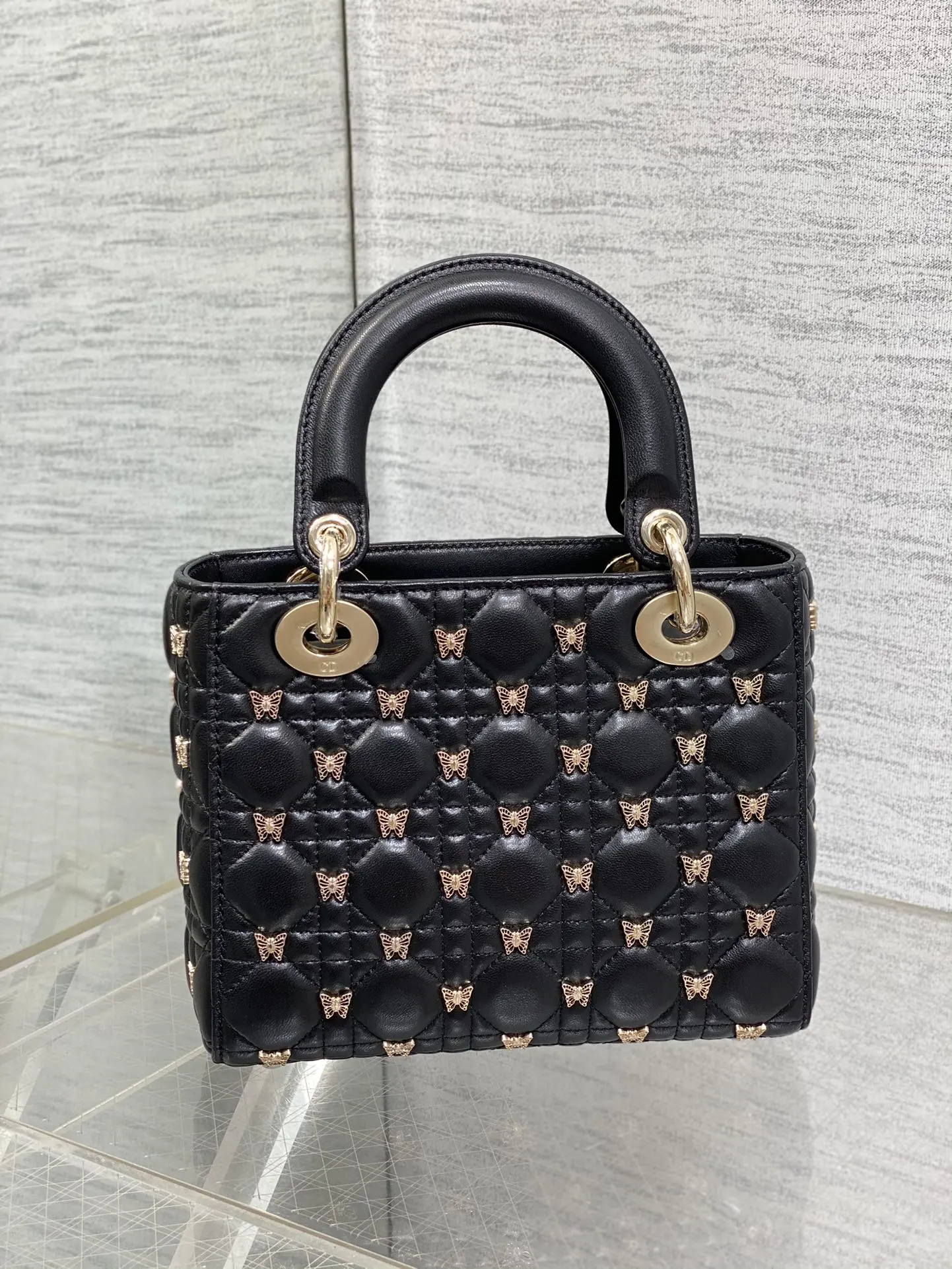 Dior 羊皮 迷人优雅又气场十足 斜挎手拎也是女人味十足 經典 斜背包 輕便斜挎款