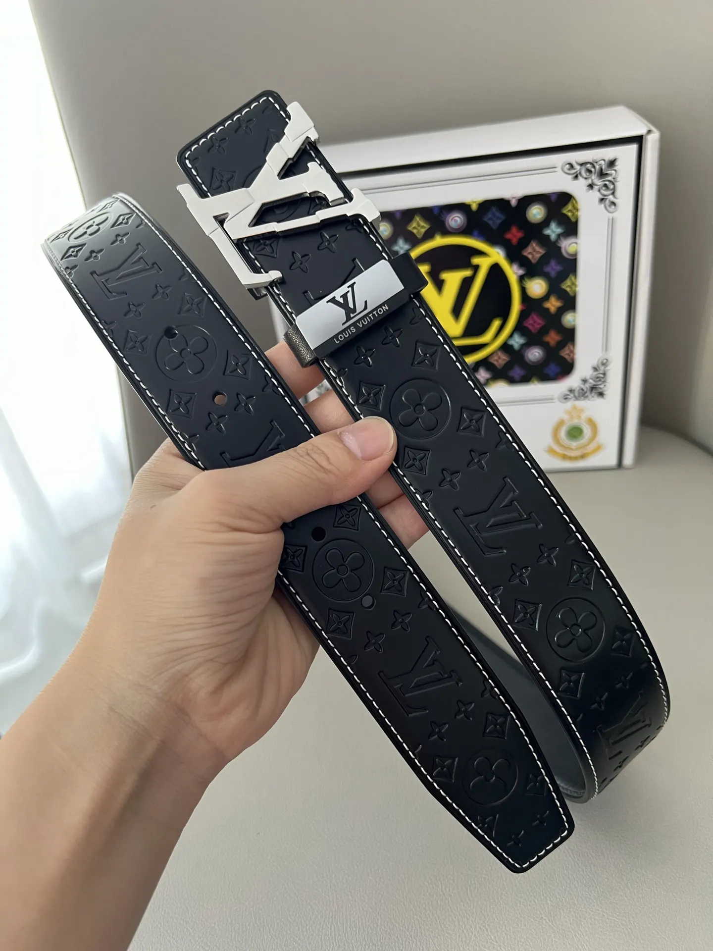 LV Double Sided Belt, Business Casual Image 3 LV Double Sided Belt, Business Casual Image 3