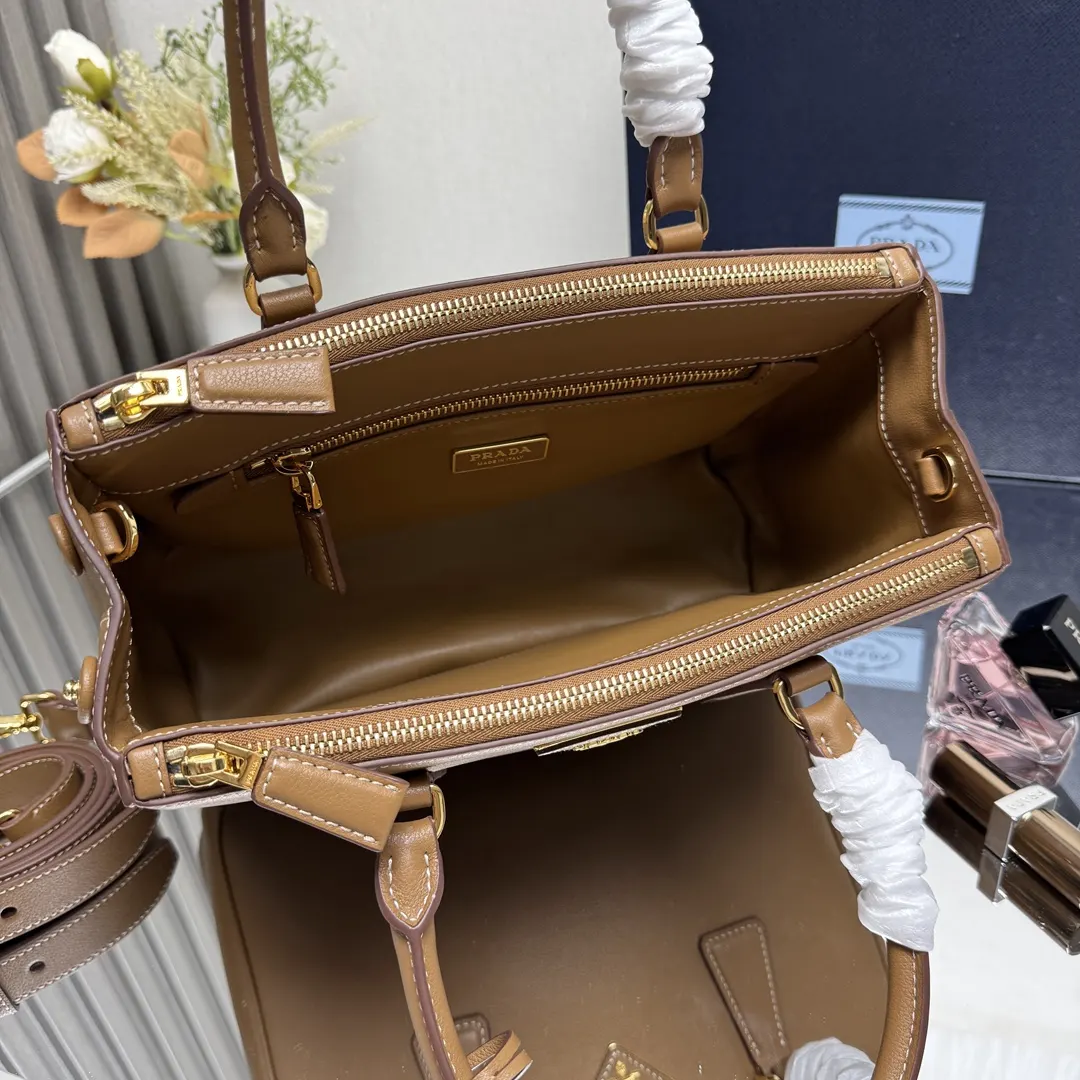 Prada Saffiano 十字纹牛皮 羊皮 三角标 杀手包 經典手提 手提包