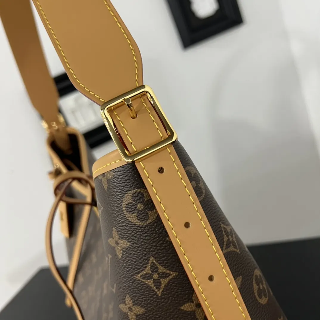 CarryAll 斜挎包 轻便斜挎款