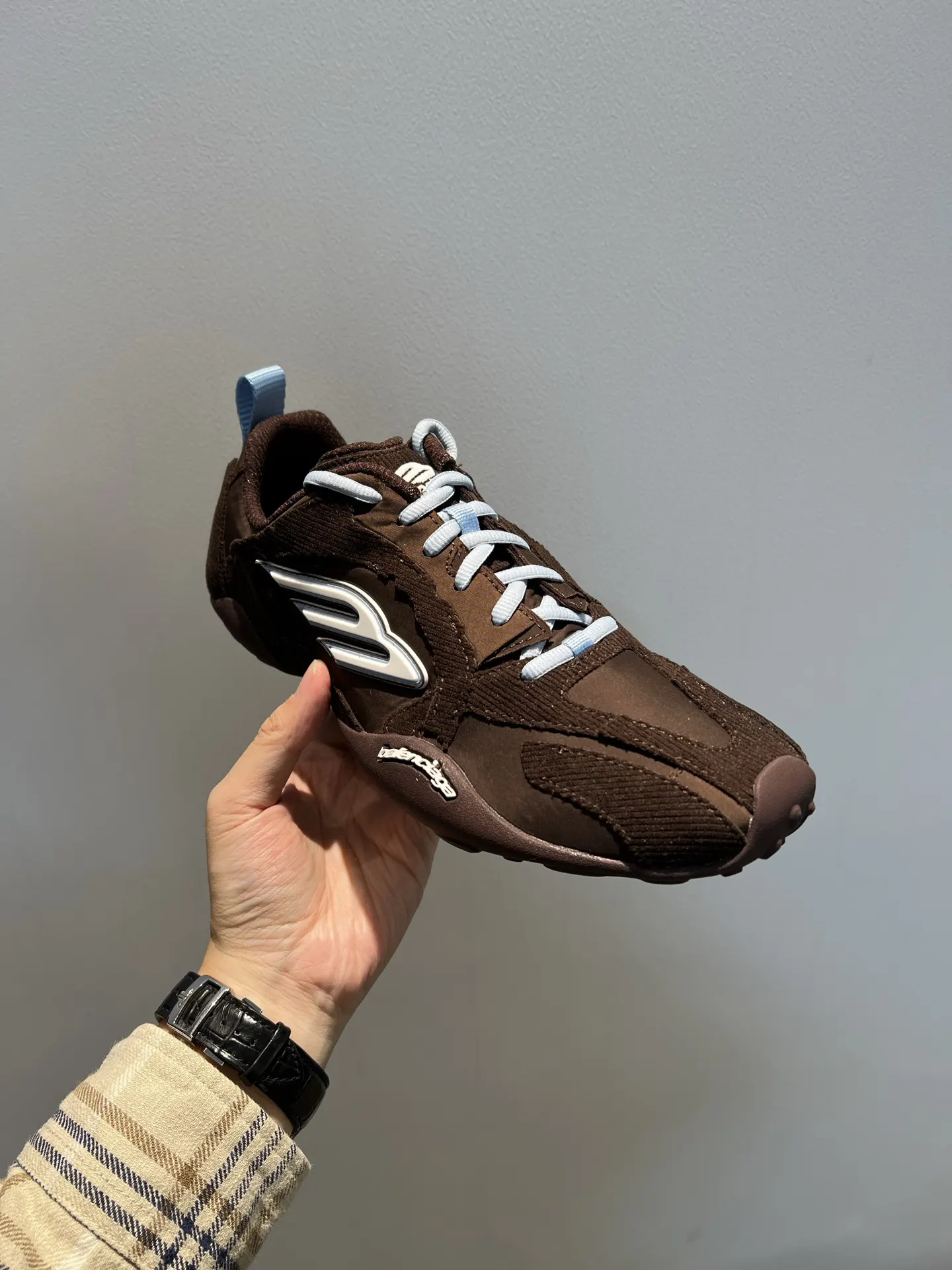 Balenciaga 棕色 單肩包(數字2) Balenciaga 棕色 單肩包(數字2)