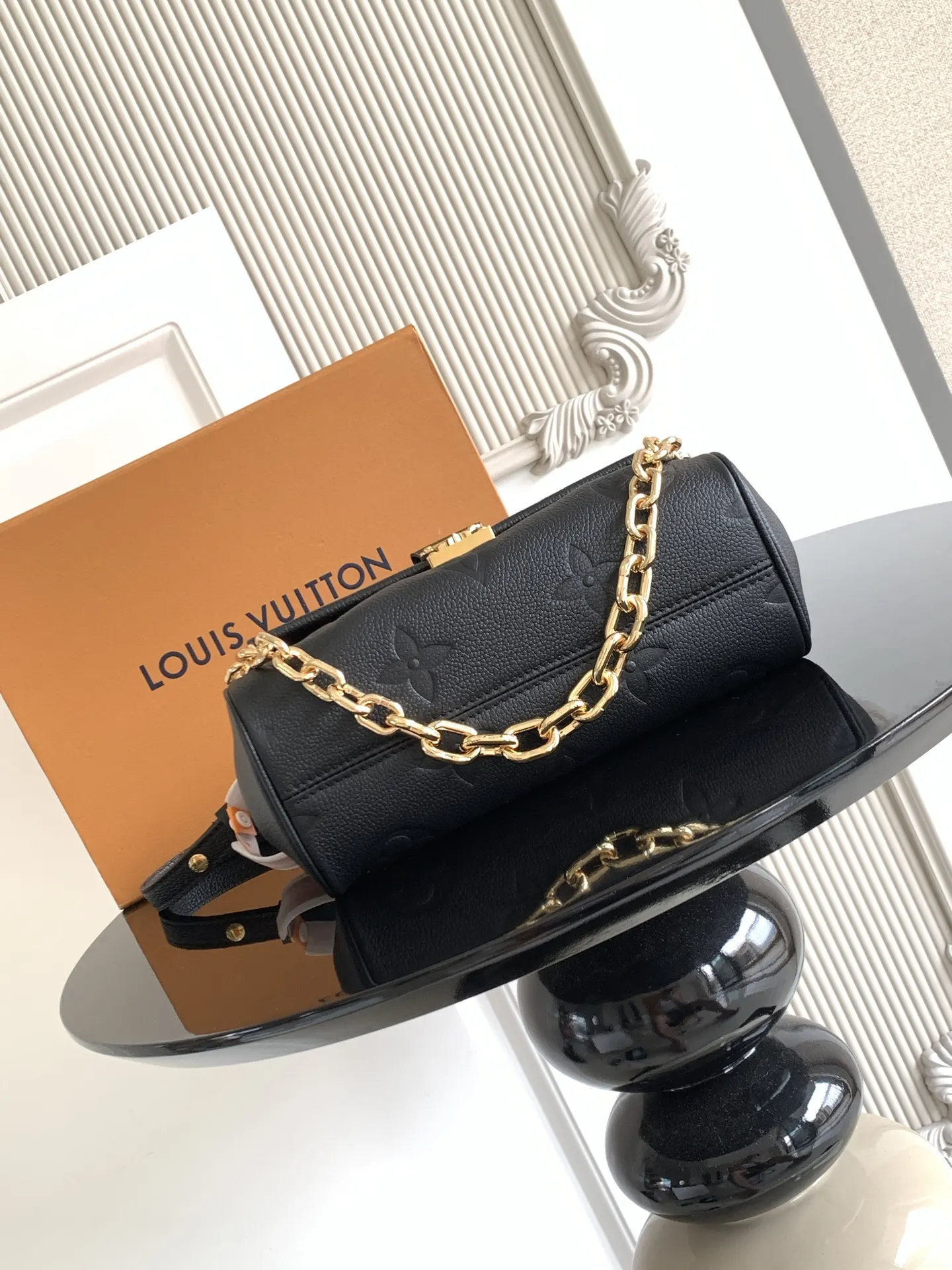 Chain Bag Classic Leather
