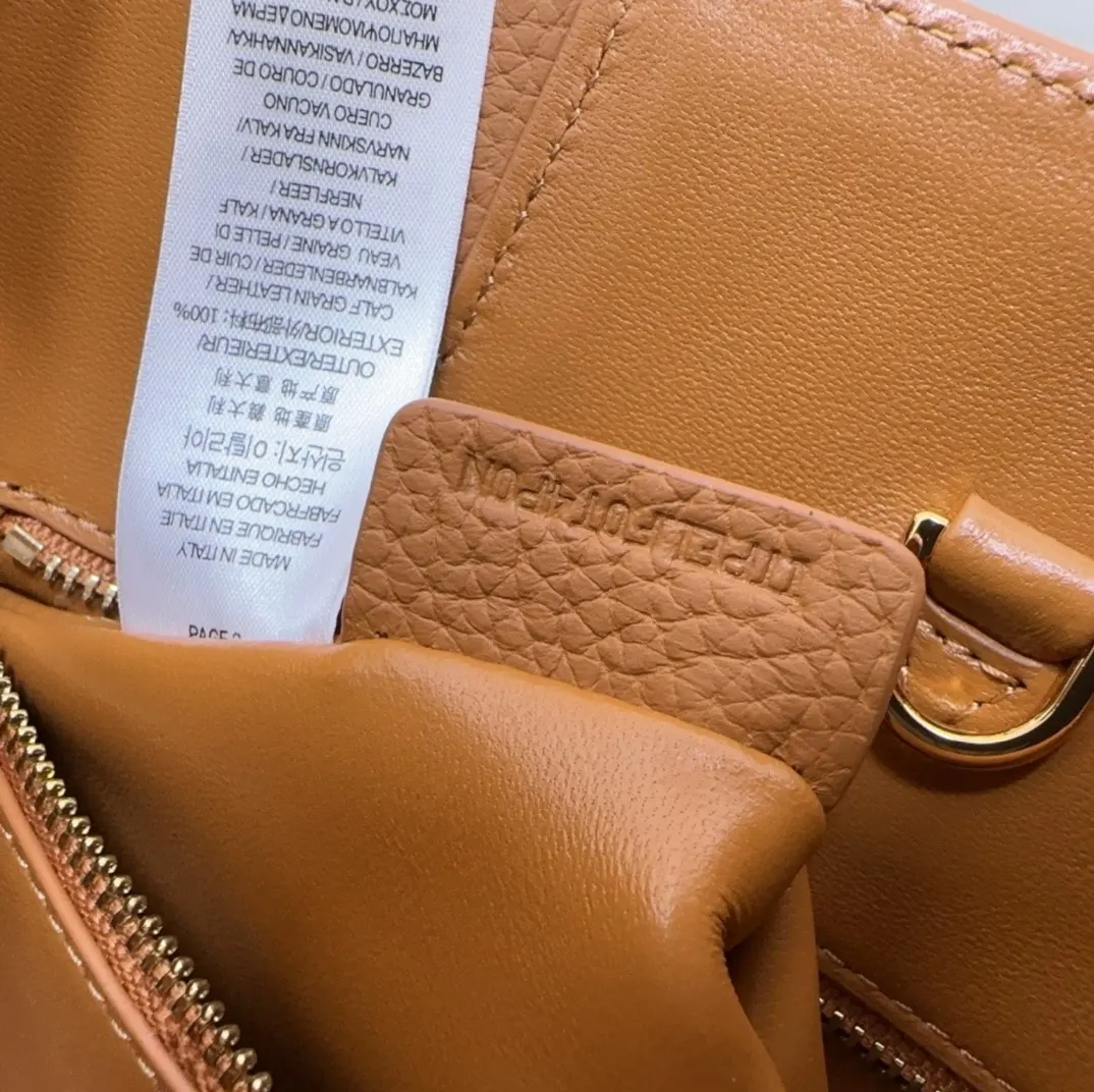 Burberry 小牛皮 托特包 大容量托特款