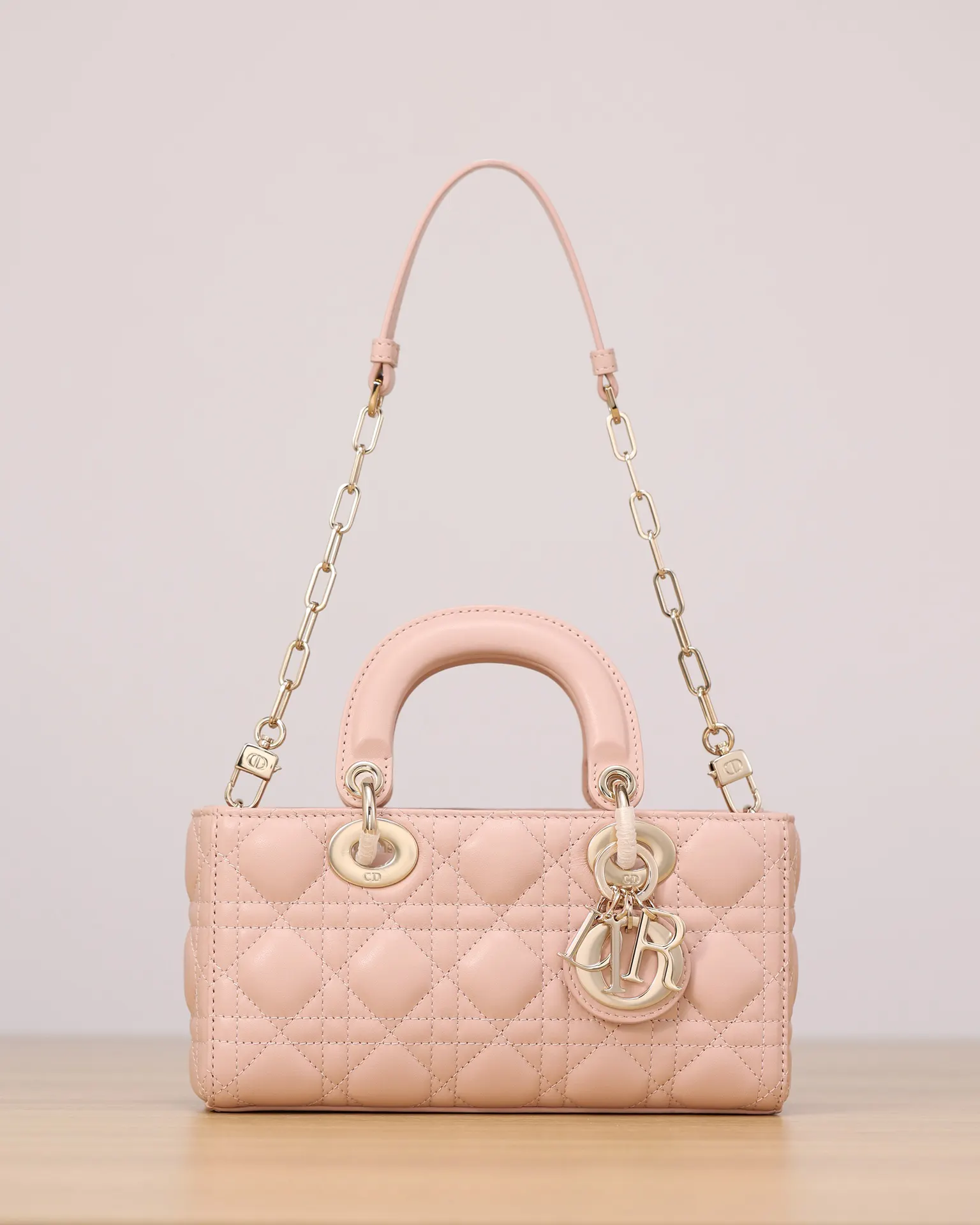 Dior Lady Dior Lady 粉色羊皮横版手袋 手提