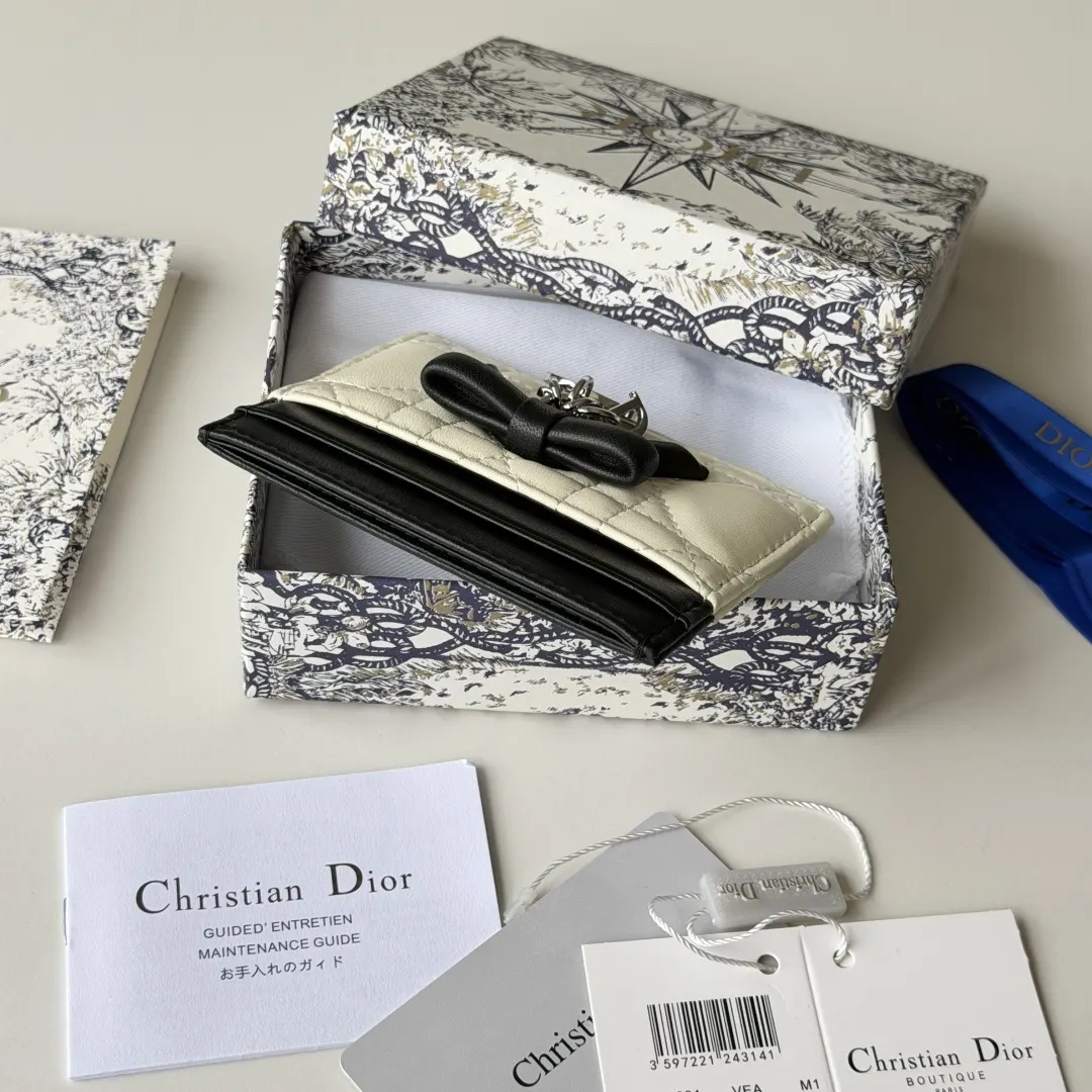 Dior 白色羊皮迷你化妆包 手拿收纳