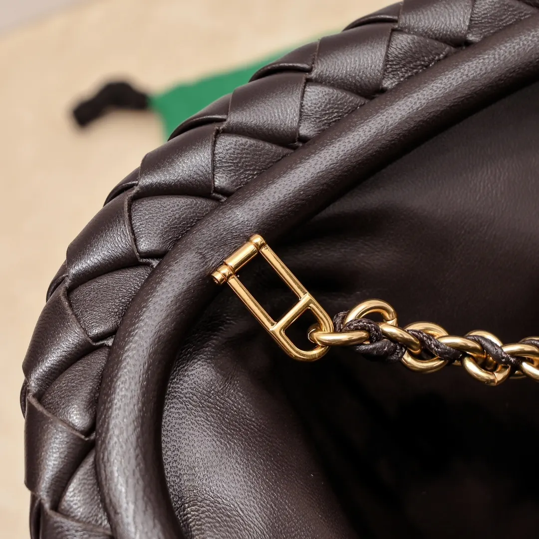 Bottega Veneta 羊皮 链条包 精致链条款