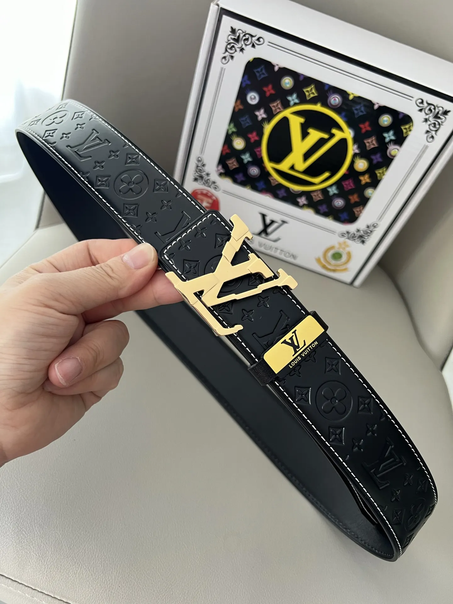 LV Double Sided Belt, Business Casual Image 4 LV Double Sided Belt, Business Casual Image 4