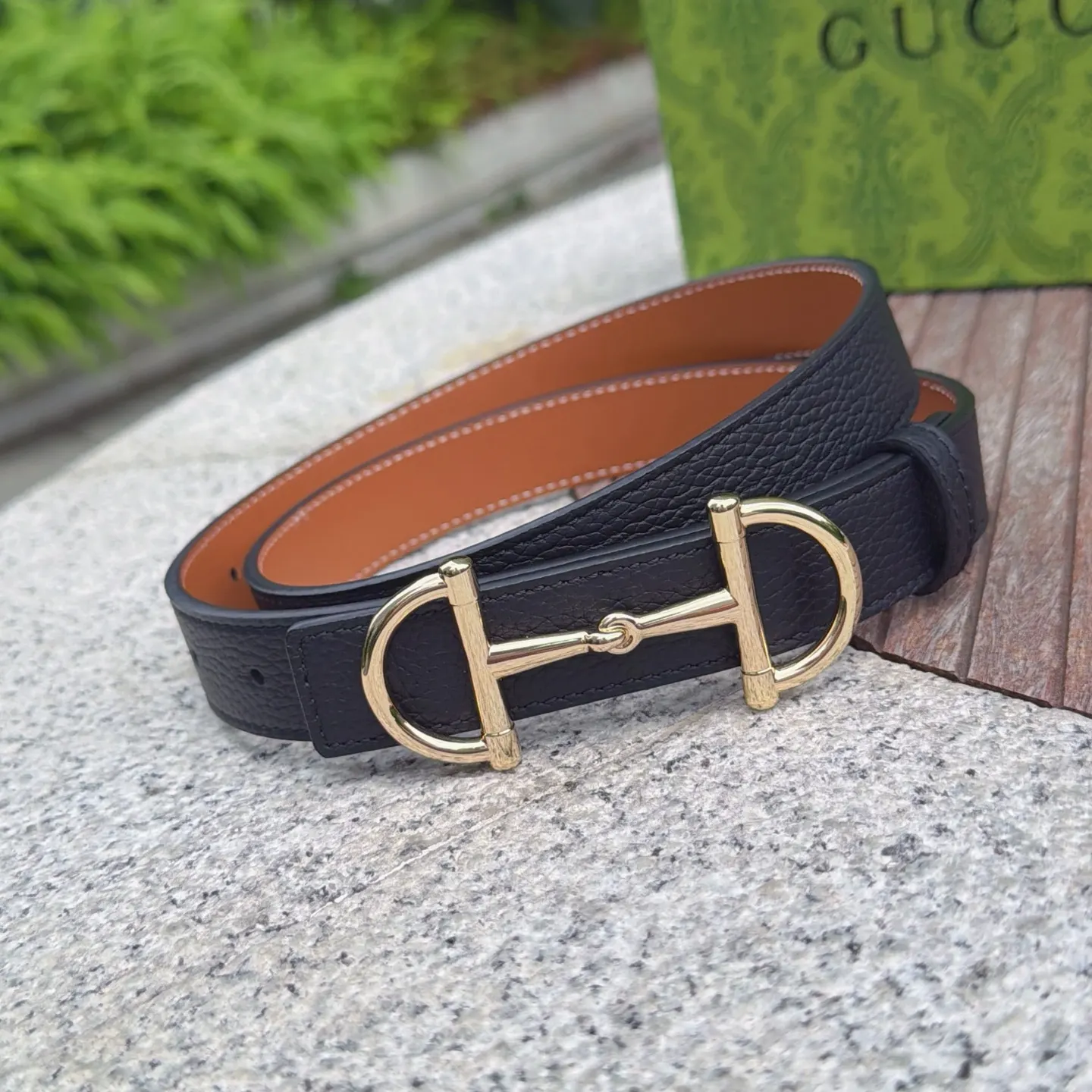 Gucci 双G扣牛皮双面腰带 商务休闲款