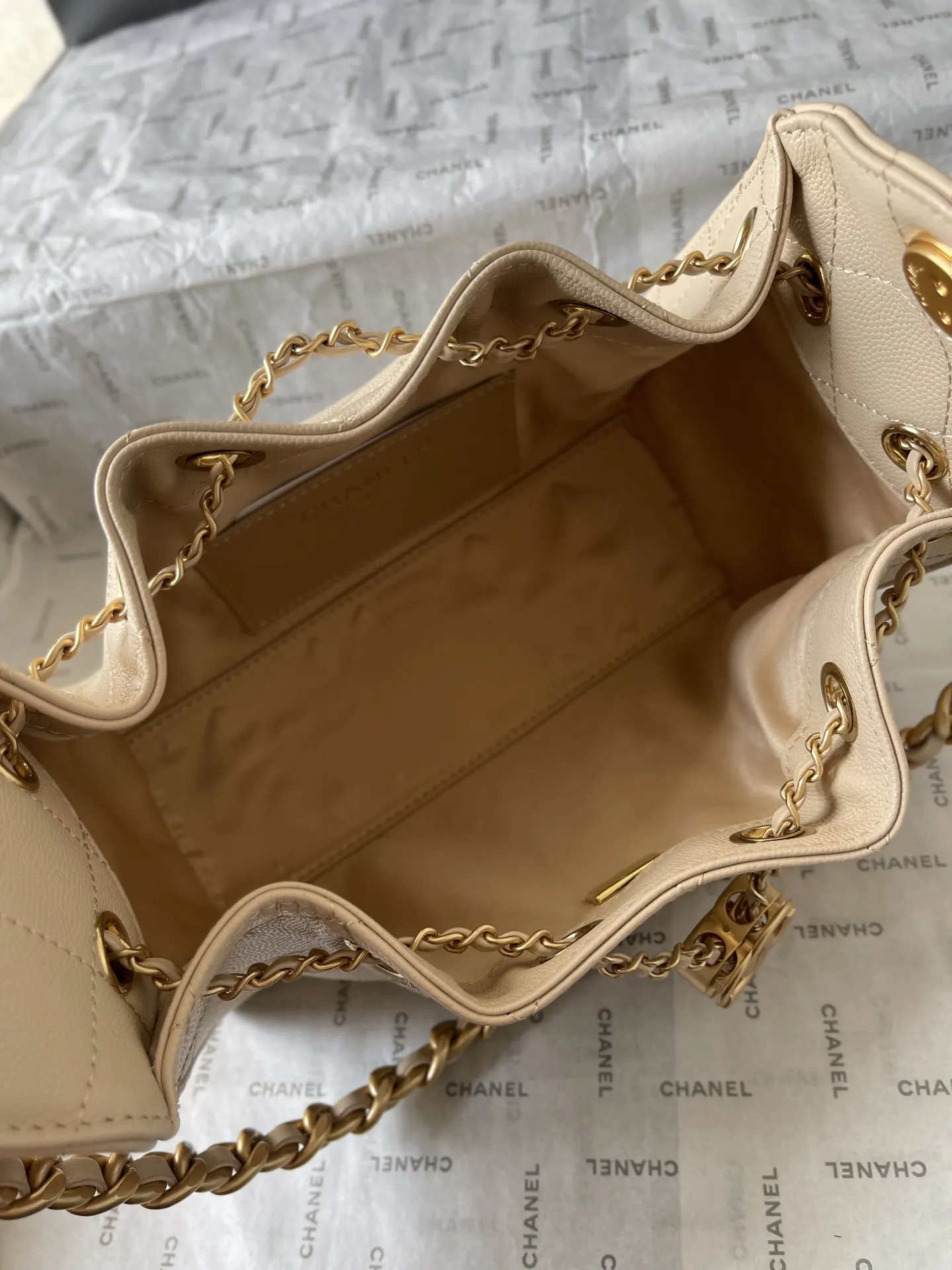 CHANEL 白色 金色 小牛皮 腋下包 复古腋下背款