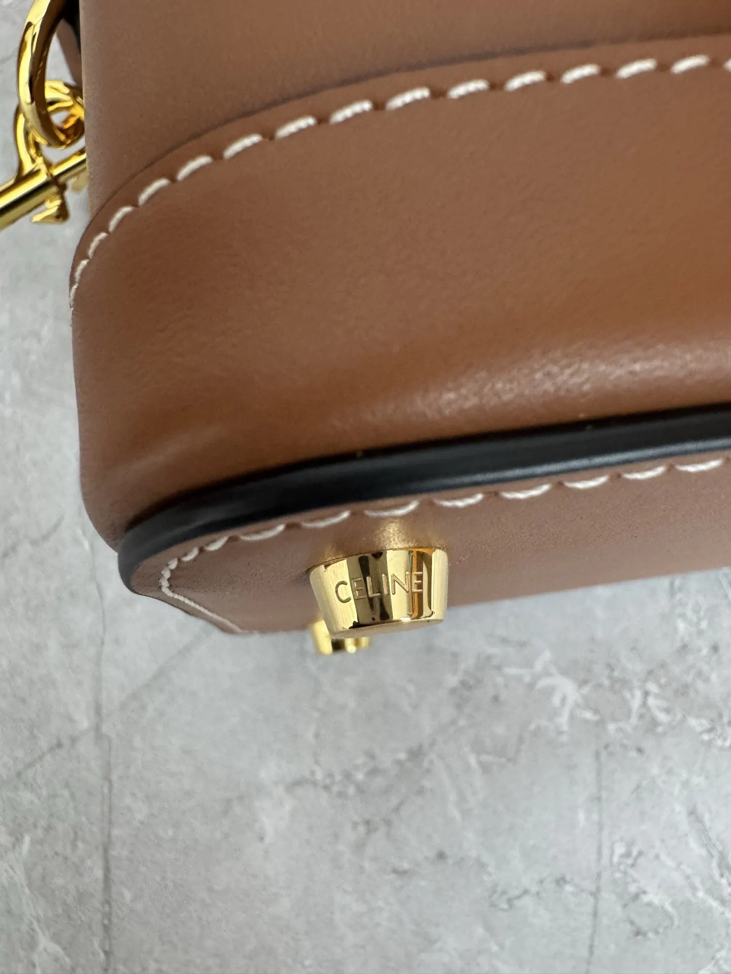 Crossbody Bag Lightweight Leather