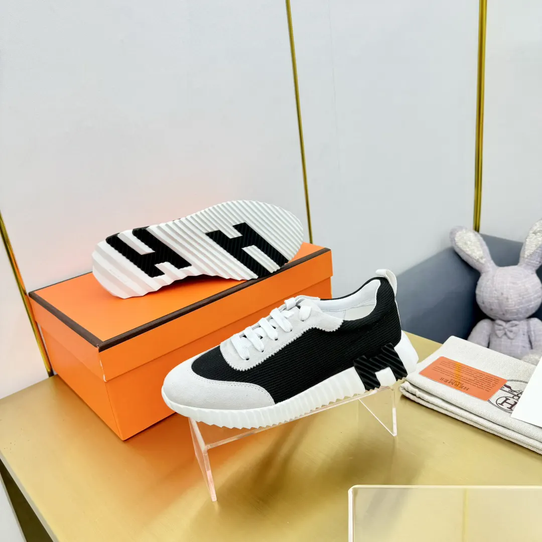 Hermès 官网同步更新 羊皮 运动鞋 舒适