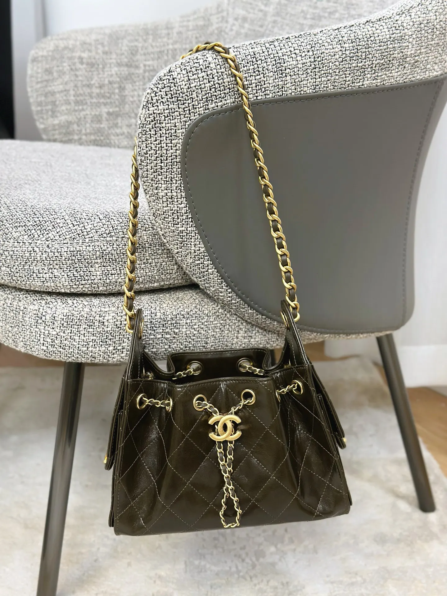 Chanel 油蠟羊皮22 Bag鏈條包 單肩斜挎