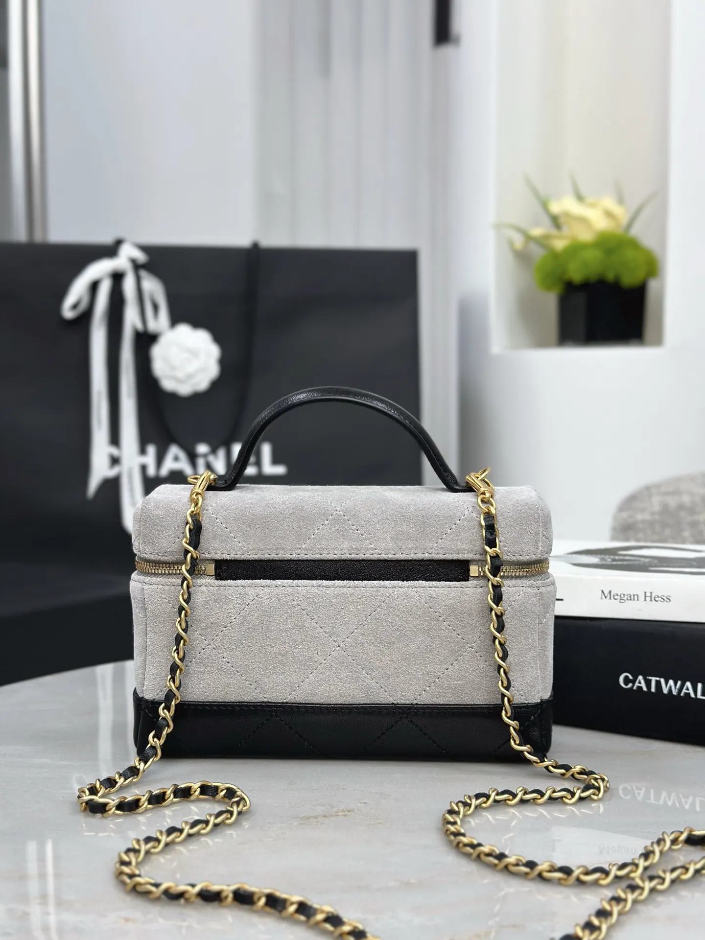 Chanel Calfskin Bag Chain Shoulder and Crossbody Wear Image 3 Chanel Calfskin Bag Chain Shoulder and Crossbody Wear Image 3
