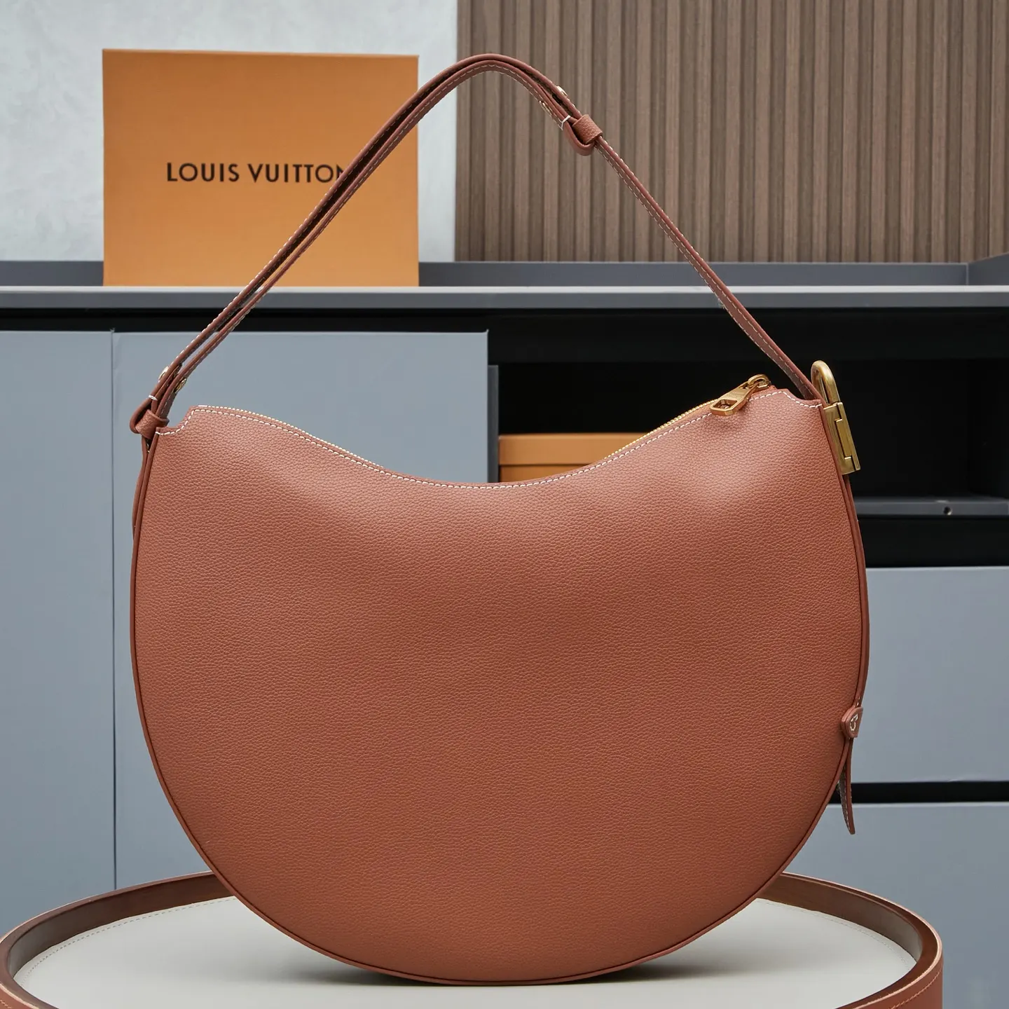 LV 黑色 棕色 牛皮 收纳包 旅行收纳款