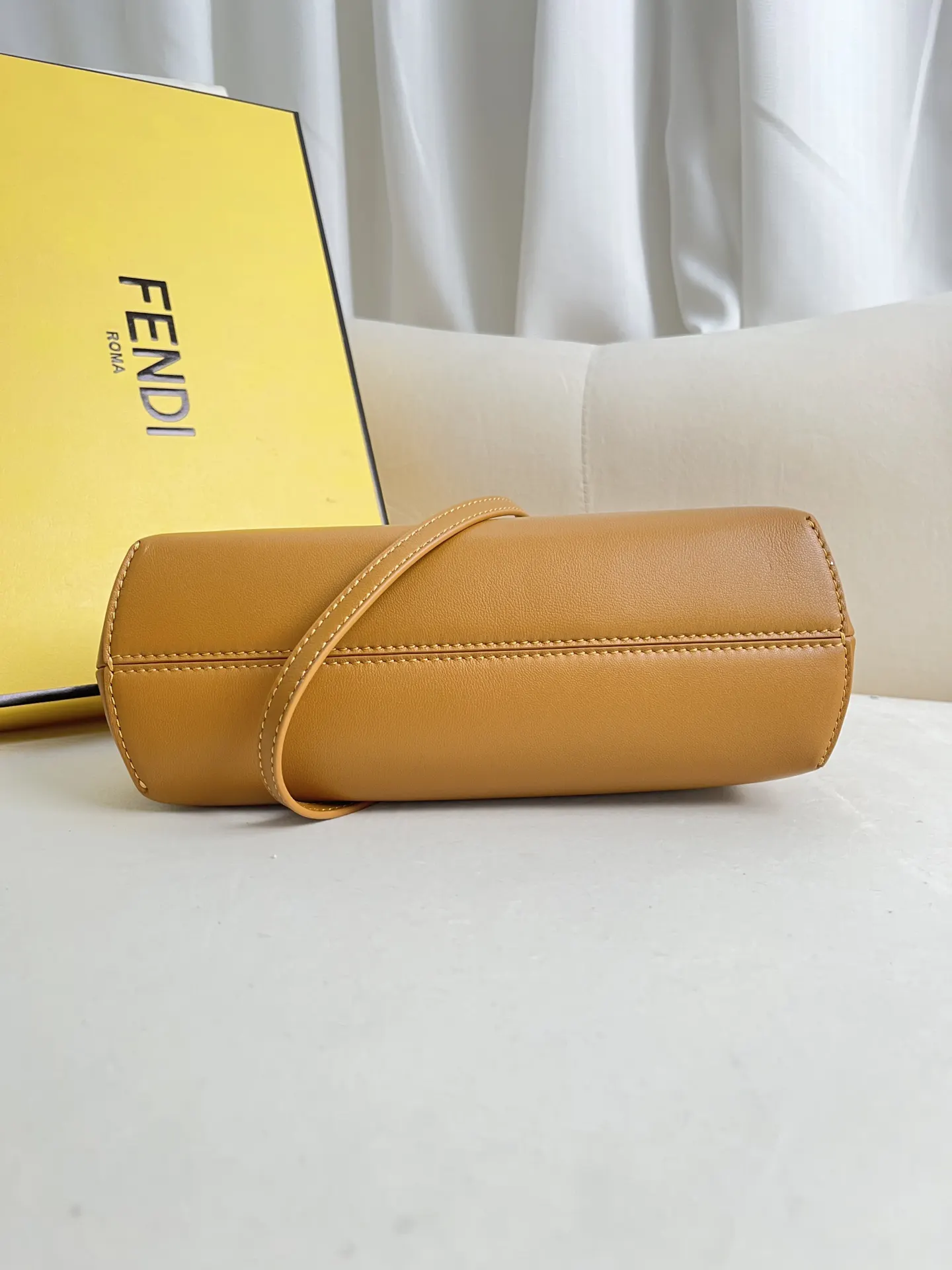 Fendi 棕色 粉色 羊皮 手拿包 精致手拿款