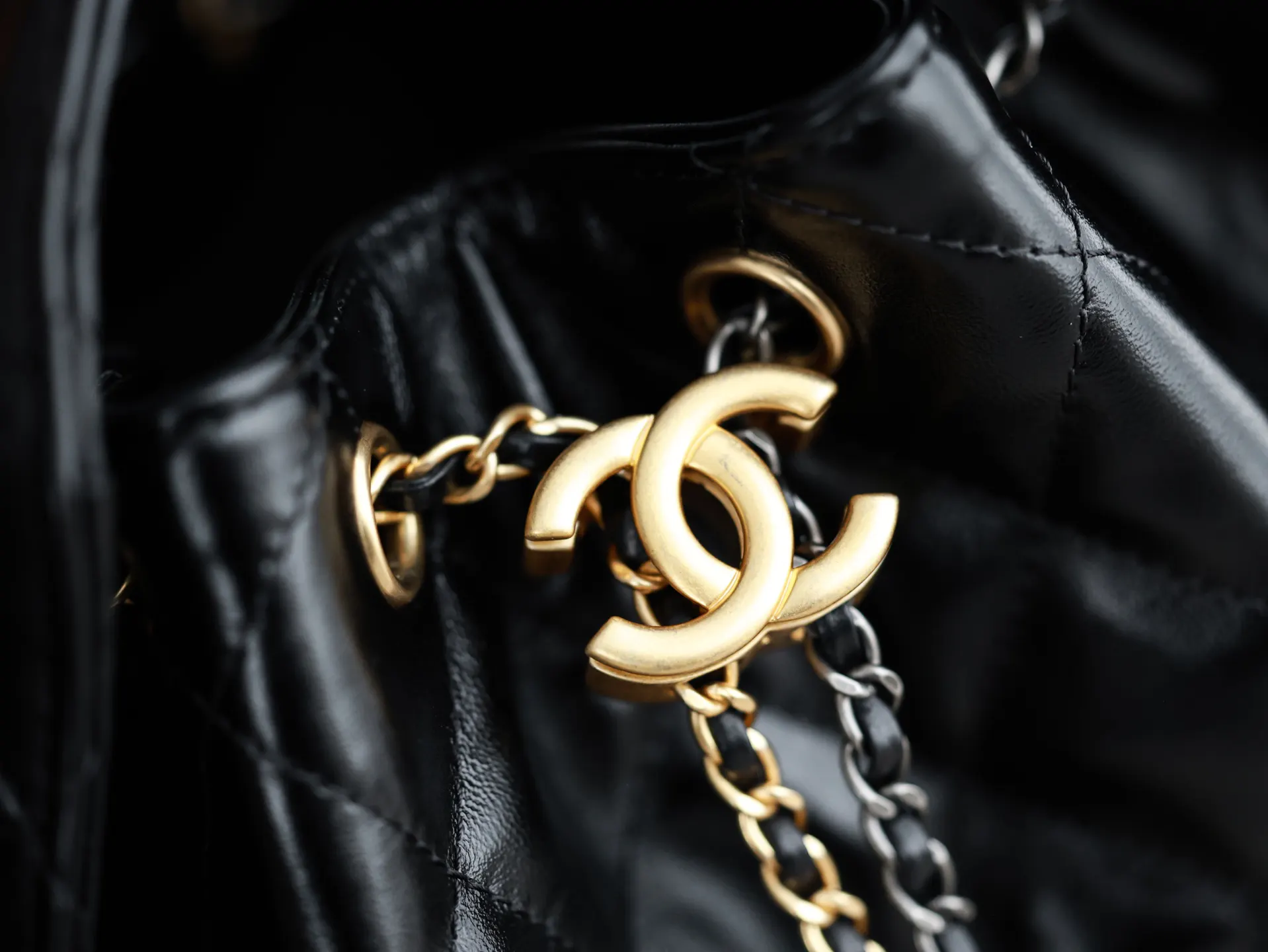 Chain Bag Leather