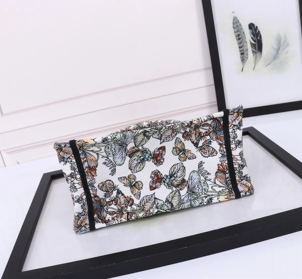 Book Tote 白色 托特包 大容量托特款