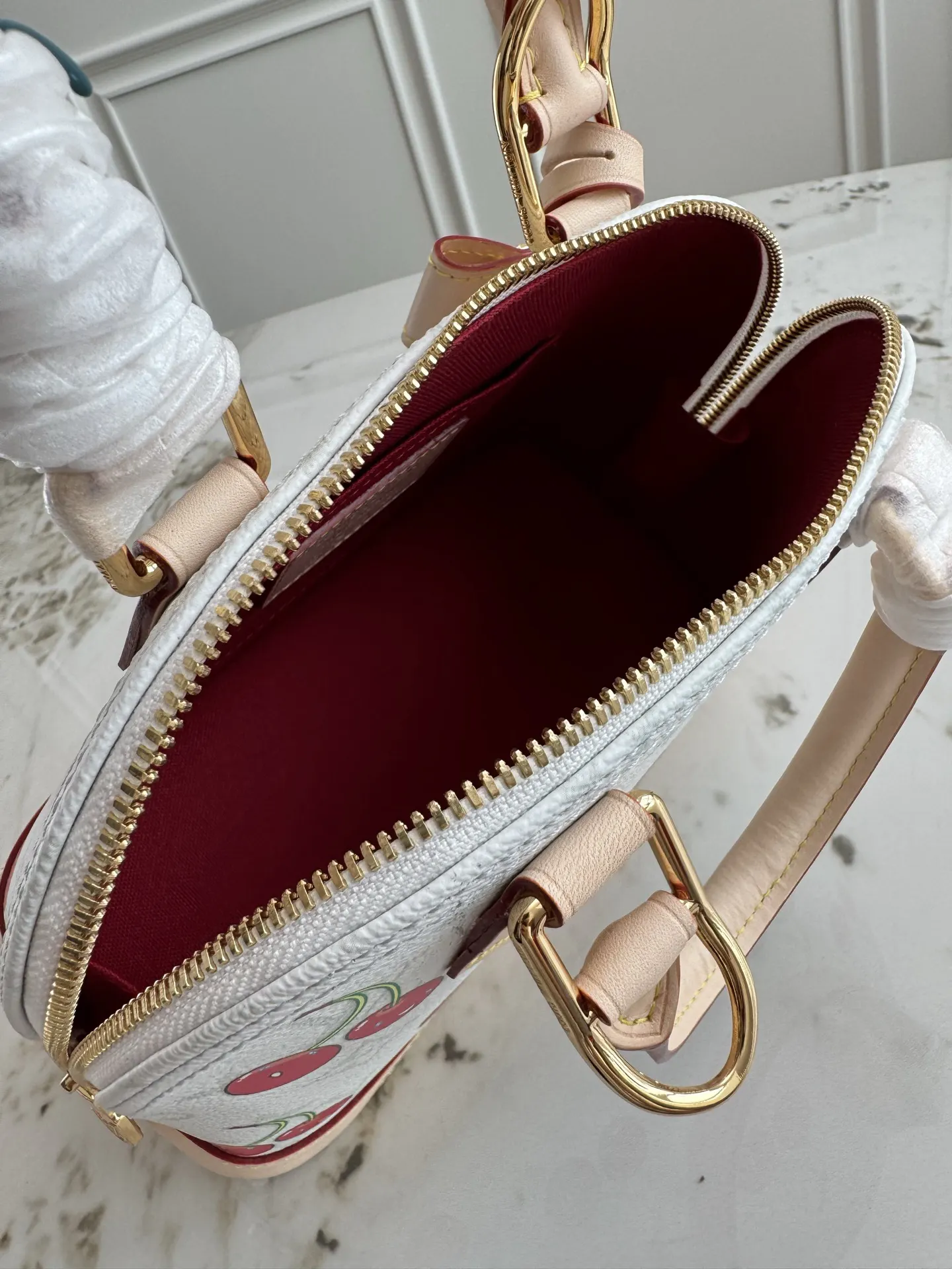 LV Alma Monogram Style 02 Style
