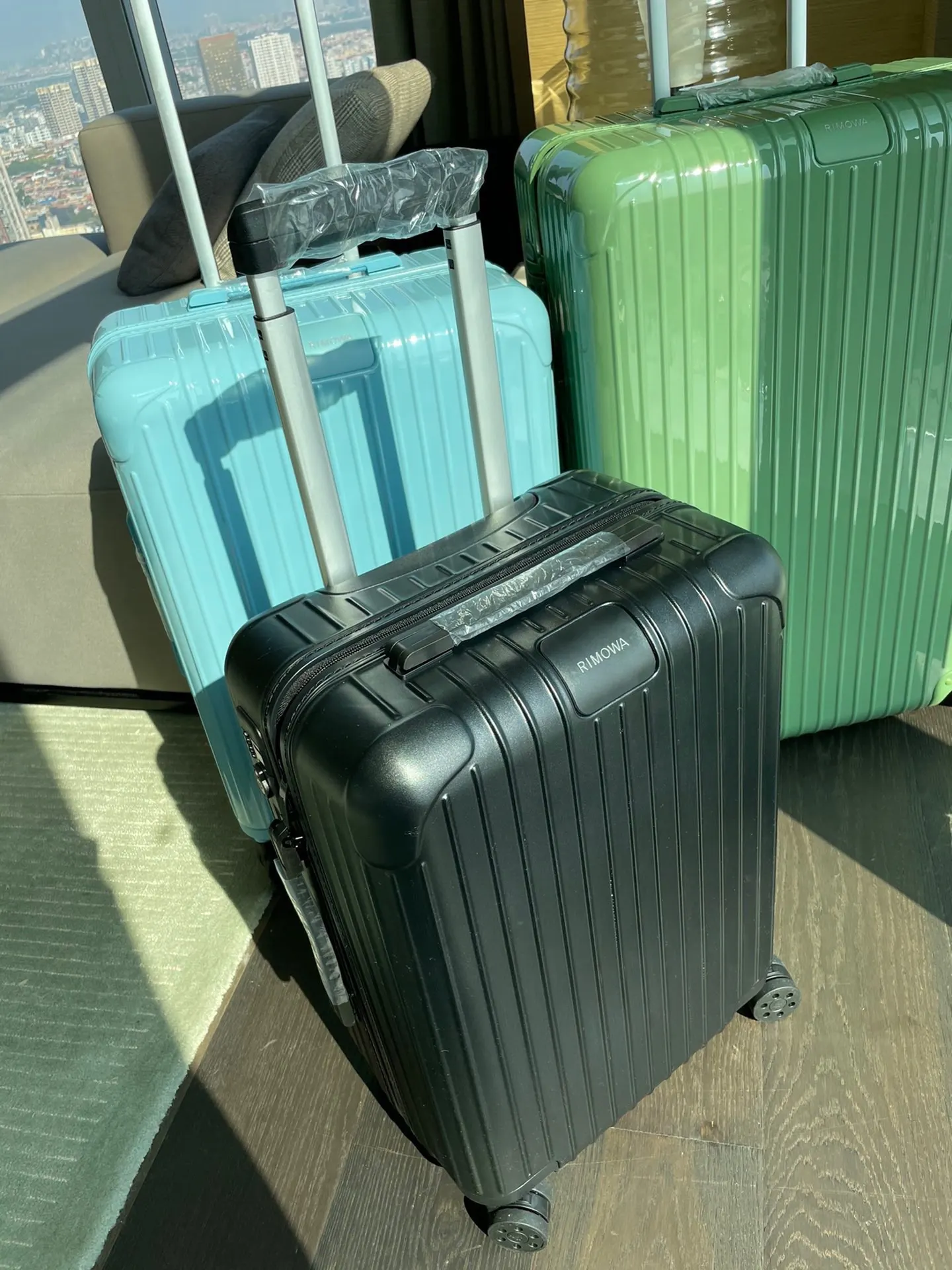 白色 藍色 日默瓦rimowa拉杆箱行李箱登机箱旅行箱方胖子運動 旅行拉杆款 輕便出行款