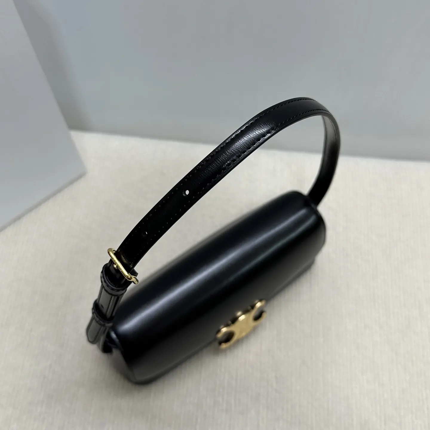 牛皮 上线 CE 肩背包 New 牛皮 双肩包 实用双肩款