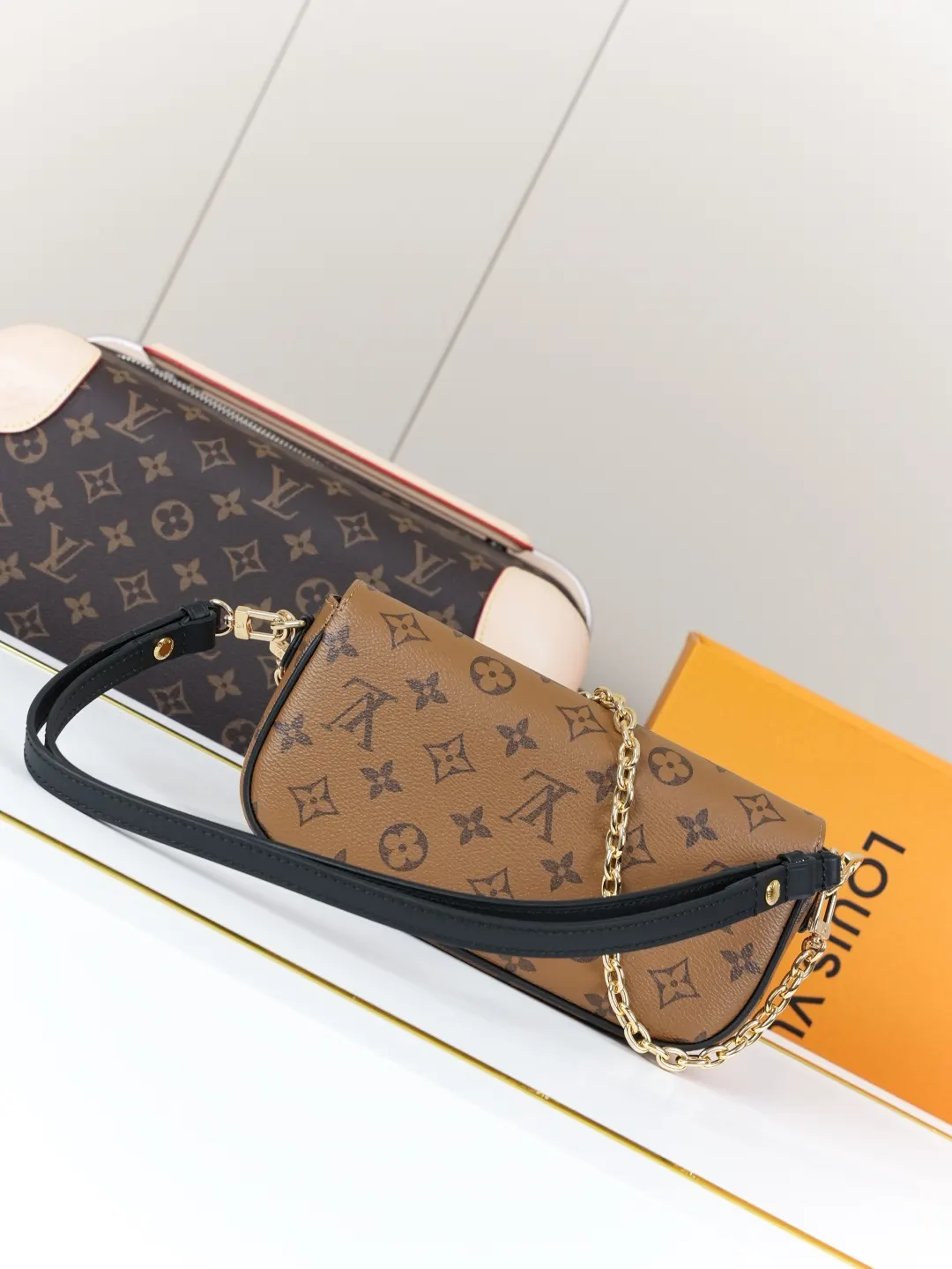 LV 牛皮 鏈條包 精致鏈條款