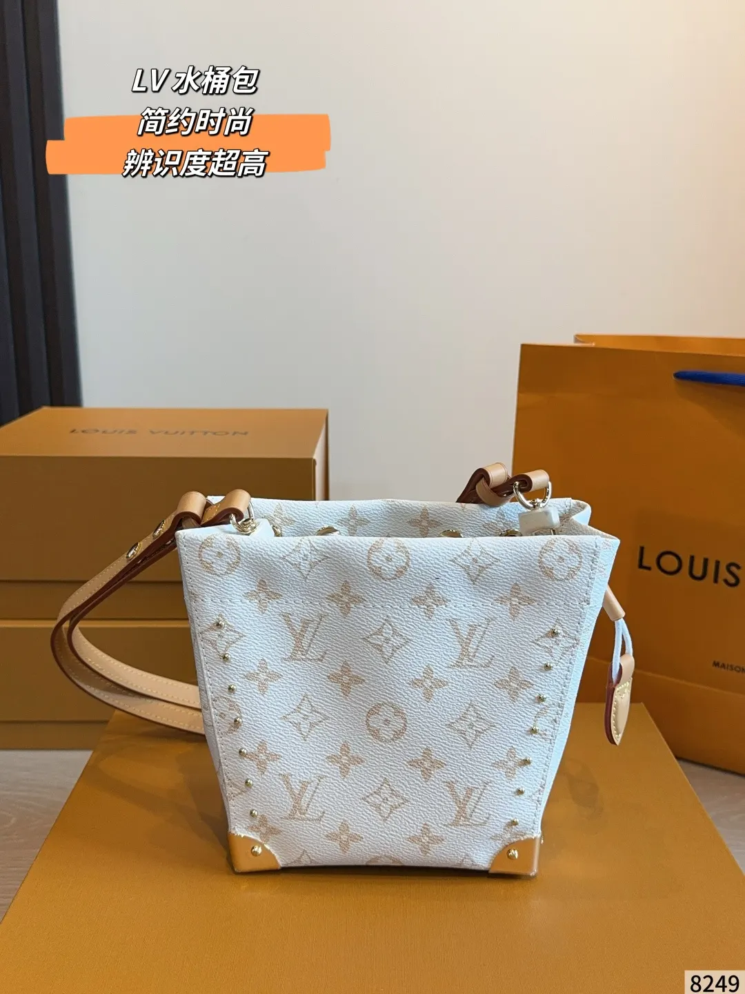 LV 帆布 小巧輕便 日常通勤或出街都很適合 收納包 旅行收納款(數字9) LV 帆布 小巧輕便 日常通勤或出街都很適合 收納包 旅行收納款(數字9)
