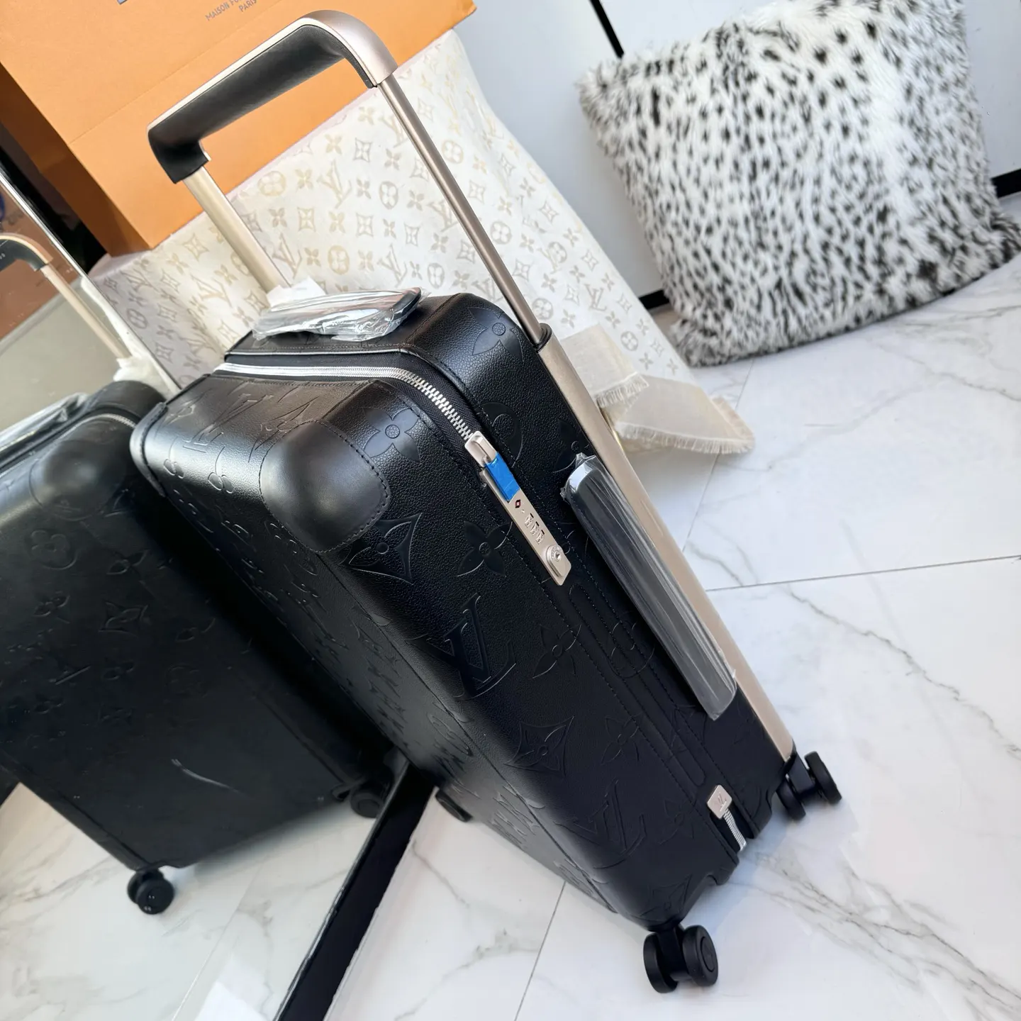 LV 黑色 老花 帆布 ｜ 版 HORIZON四轮拉杆箱 行李箱 黑色 旅行拉杆款 輕便出行款