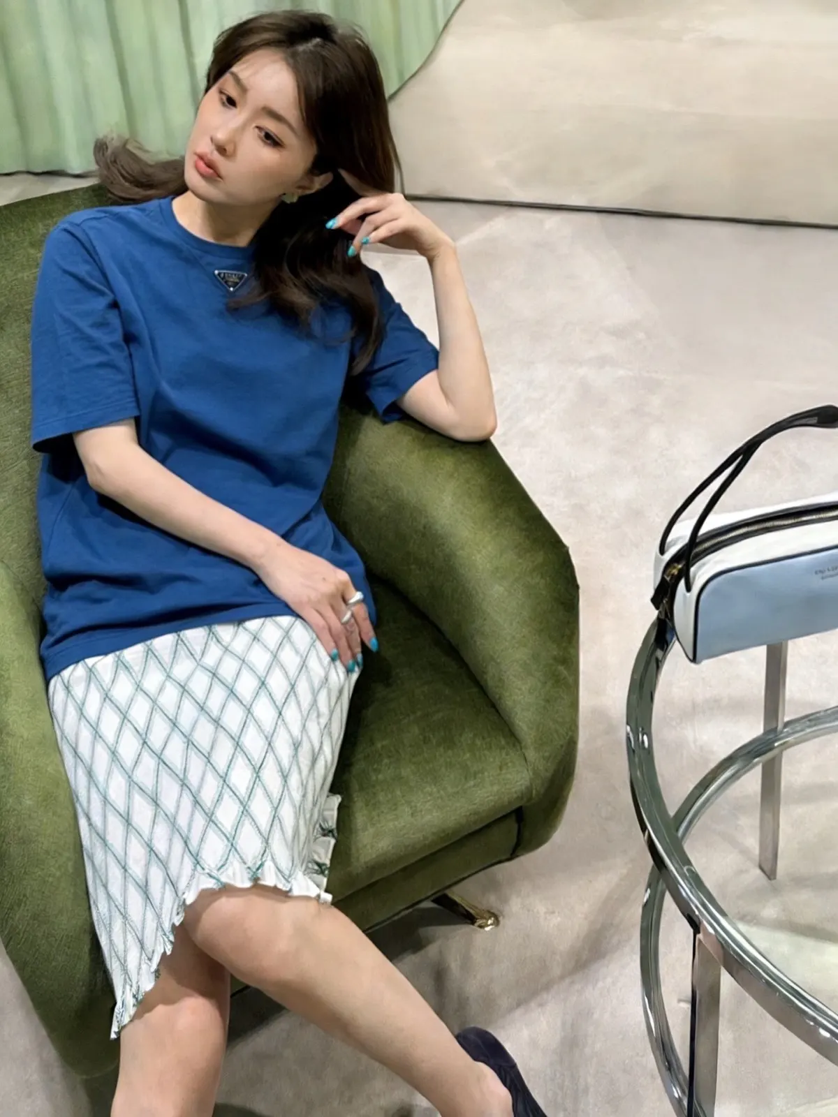 PRADA 蓝色 三角标 针织衫 质感针织款