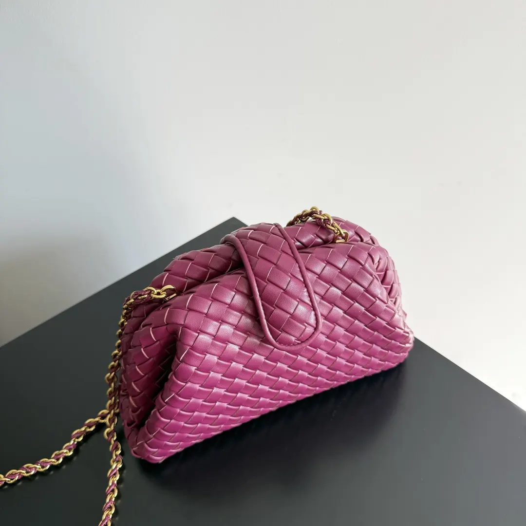 Bottega Veneta 手拿包 精致手拿款
