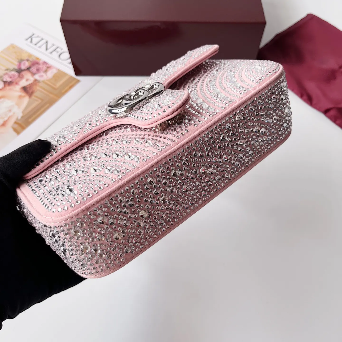 Gucci Marmont 絎縫皮革鏈條包 單肩斜挎