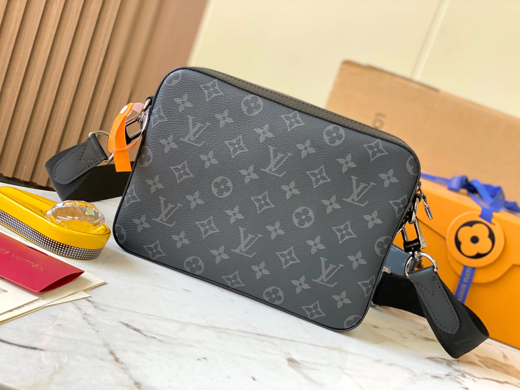 LV Gray Embossed Messenger Crossbody Bag Image 3 LV Gray Embossed Messenger Crossbody Bag Image 3