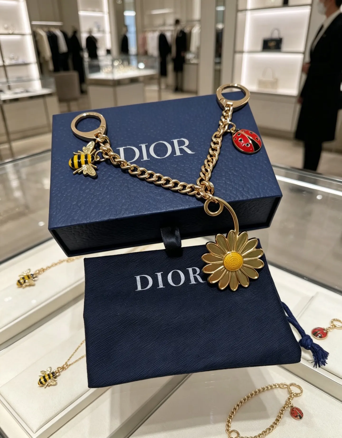 Dior Lady Dior 金色 吊坠