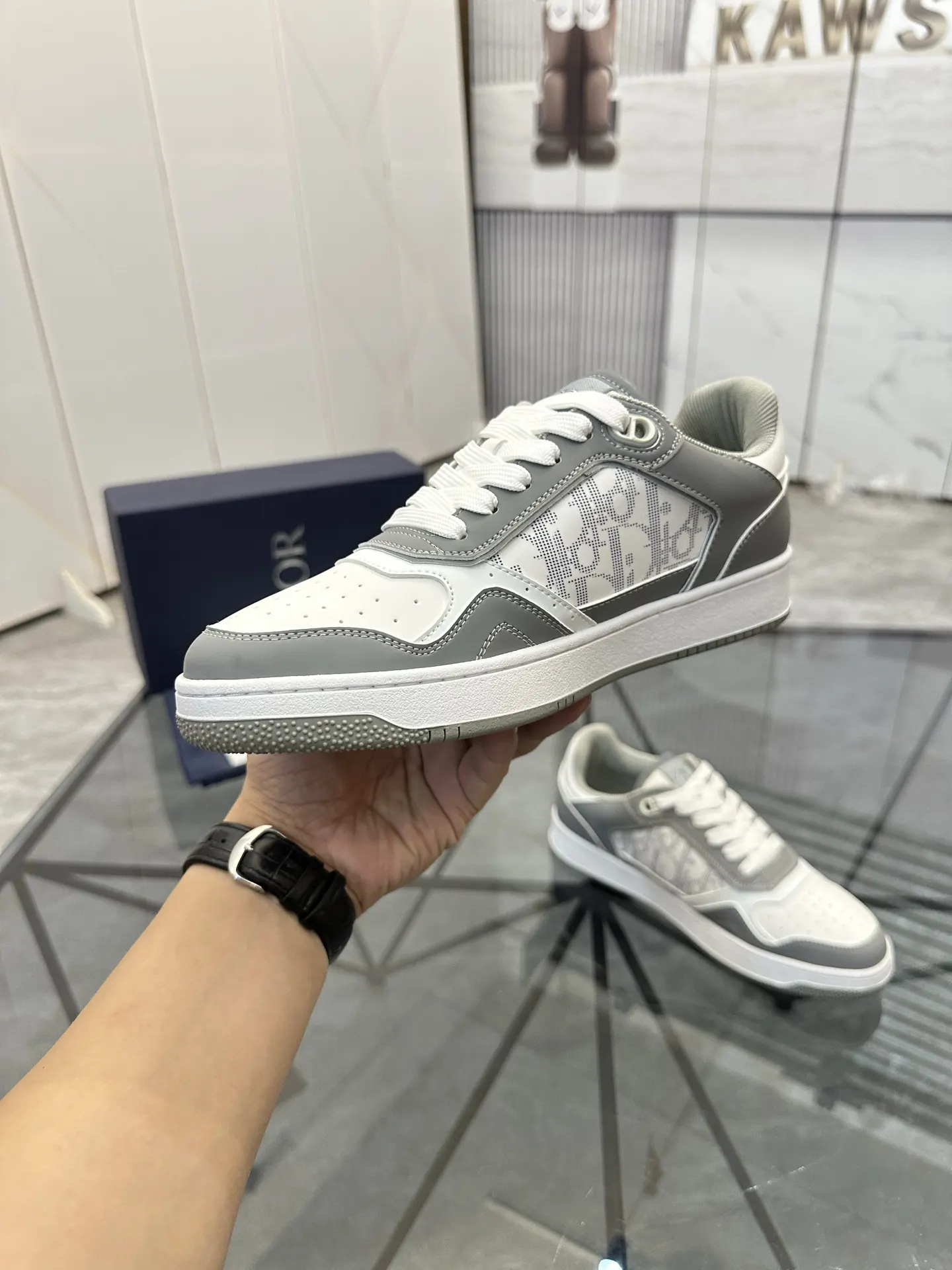 Dior 白灰拼色牛皮低帮运动鞋 休闲款