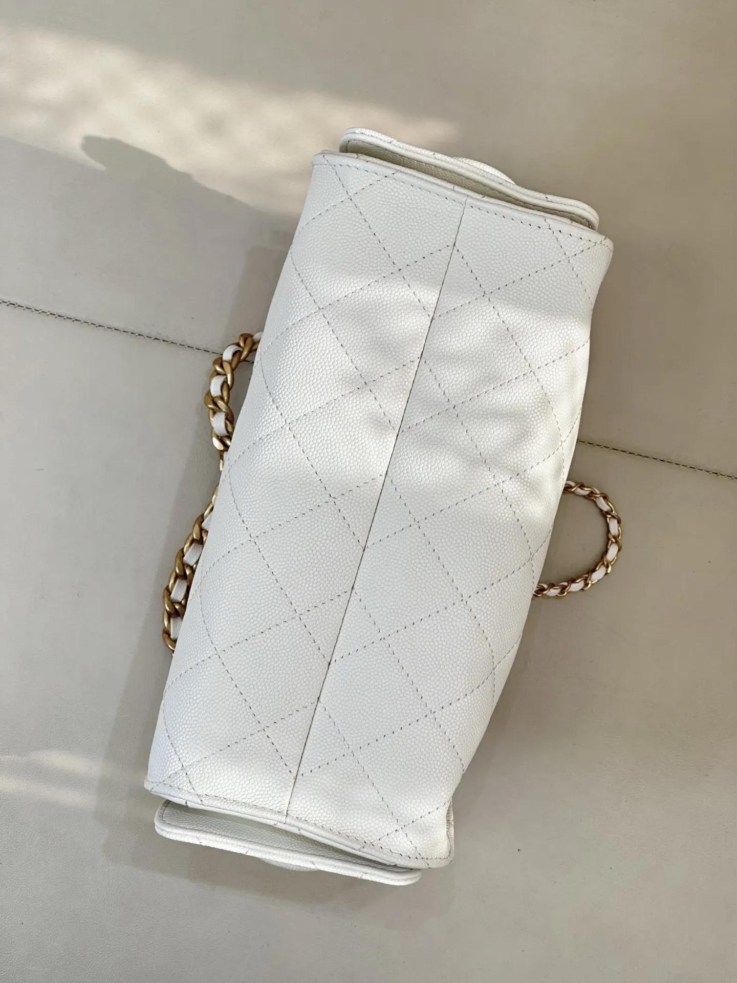 White Hobo Shoulder Bag Vintage Image 9 White Hobo Shoulder Bag Vintage Image 9