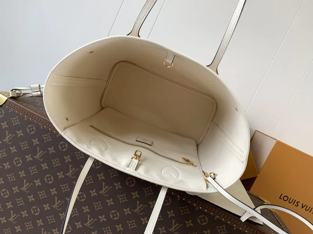 Neverfull 黑色 米白 手拿包 精致手拿款