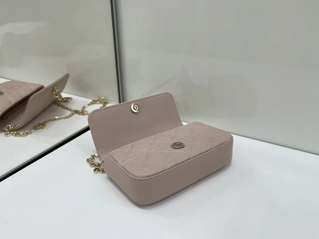 Dior Lady 羊皮 鏈條包 精致鏈條款