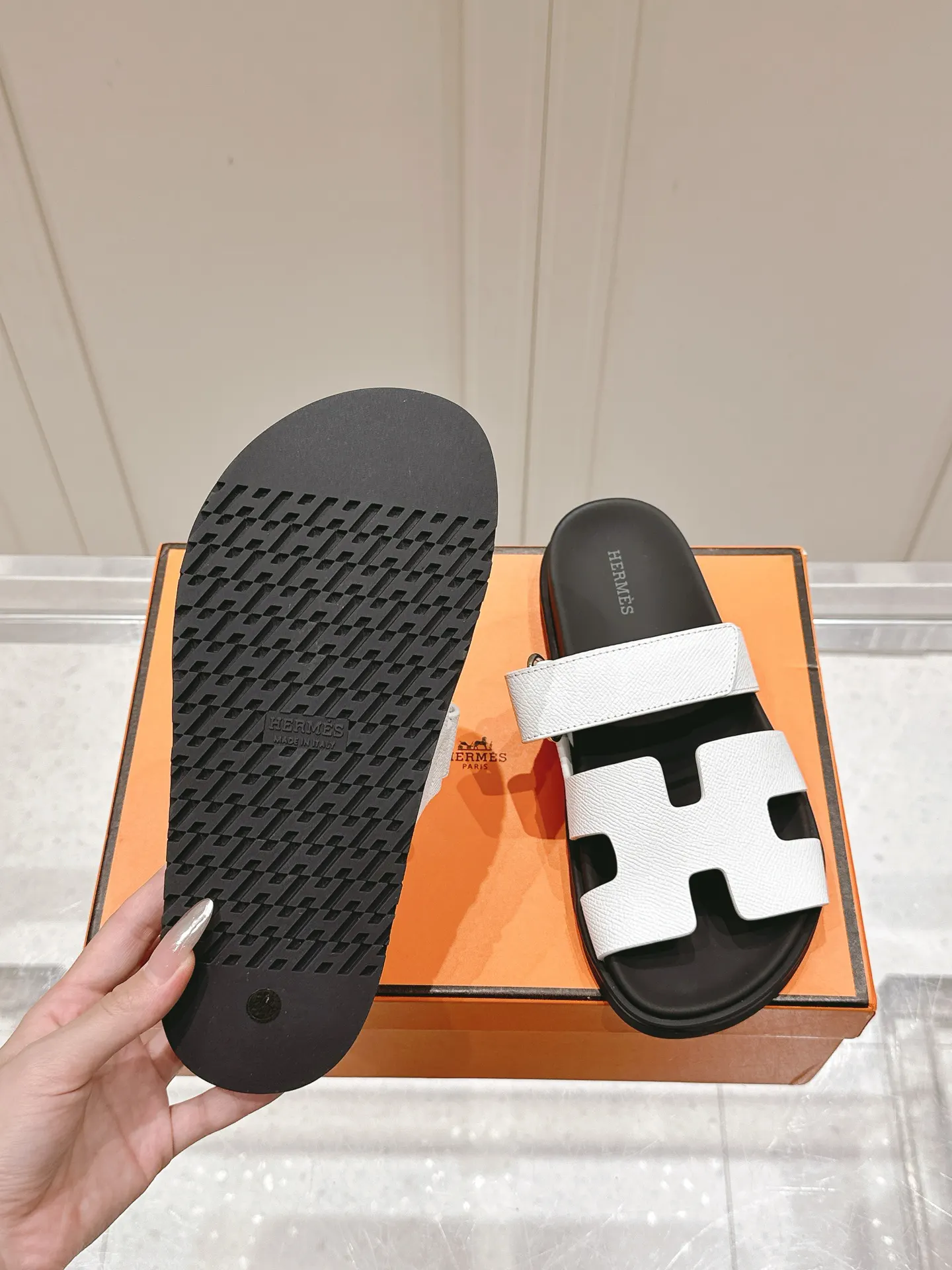 Hermès Oran 羊皮 拖鞋 舒适