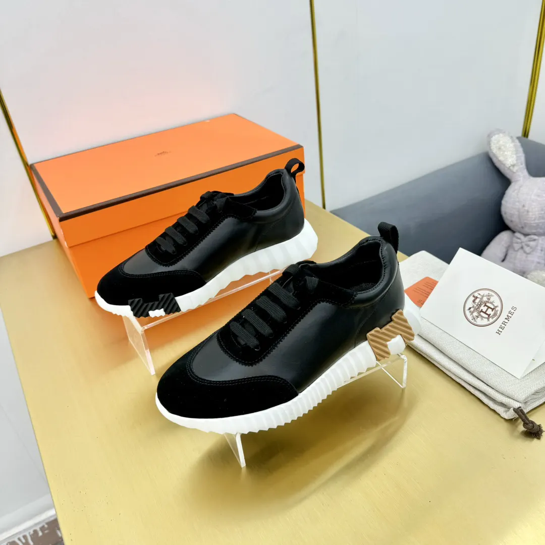Hermès 官网同步更新 羊皮 运动鞋 舒适