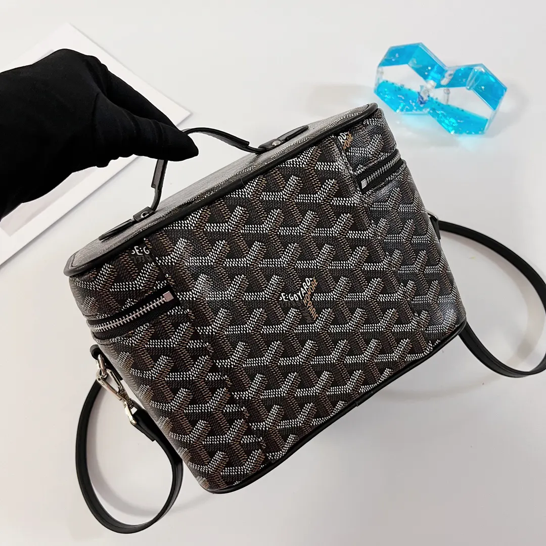 Cosmetic Pouch