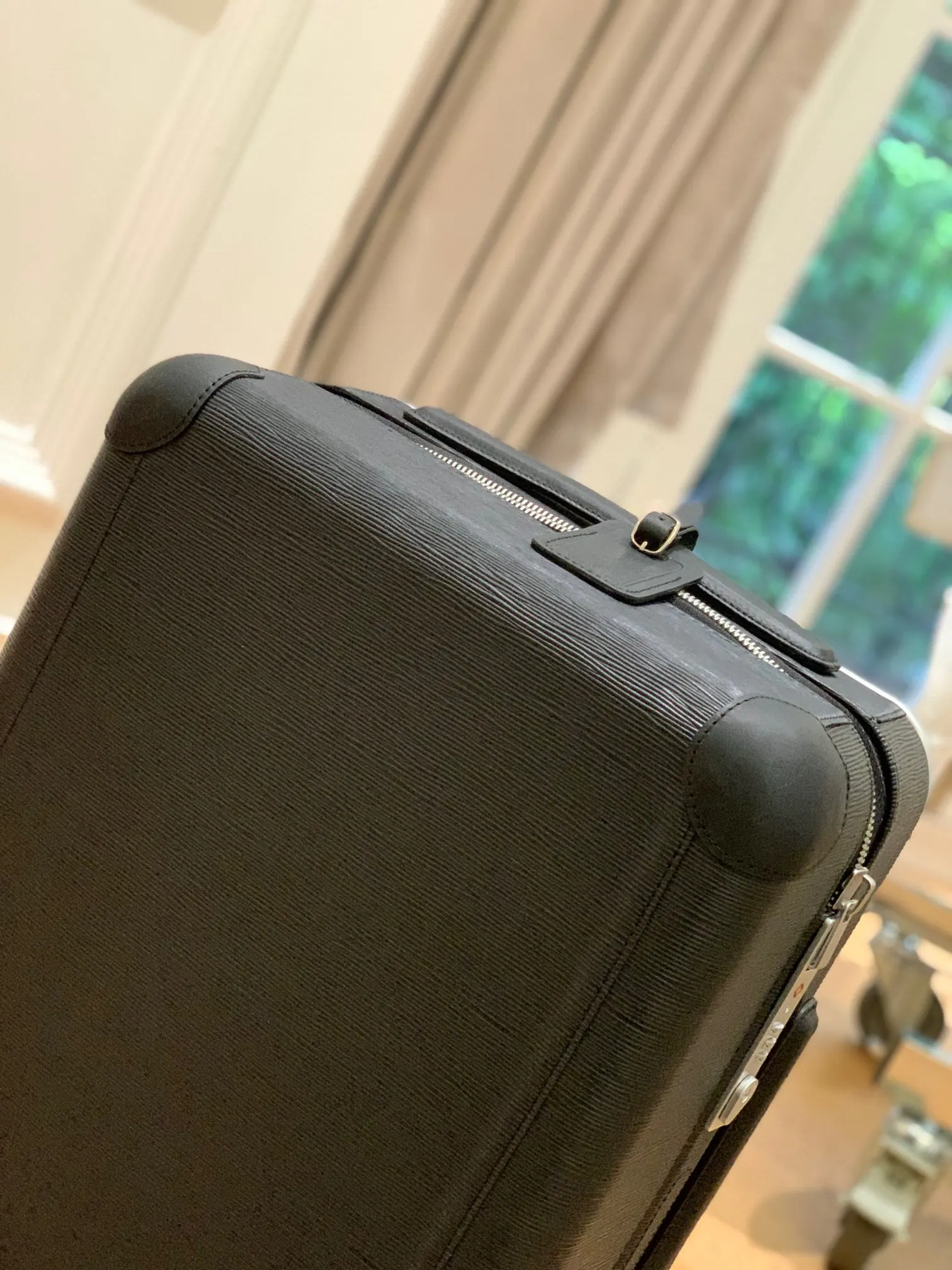 LV HORIZON四轮拉杆箱 5厘米 规格 行李箱 旅行拉杆款 輕便出行款