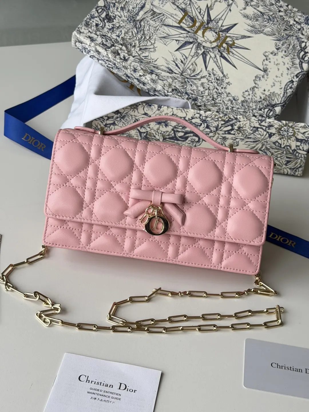 Dior 粉色羊皮链条手拿包 甜美晚宴款
