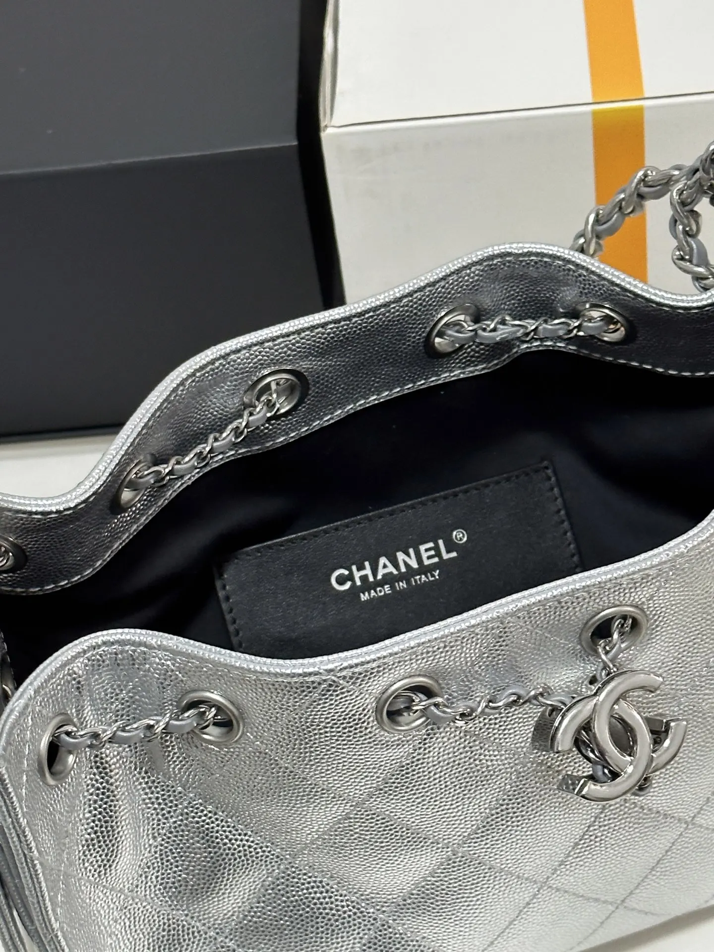 CHANEL 白色 銀色 小牛皮 腋下包 復古腋下背款
