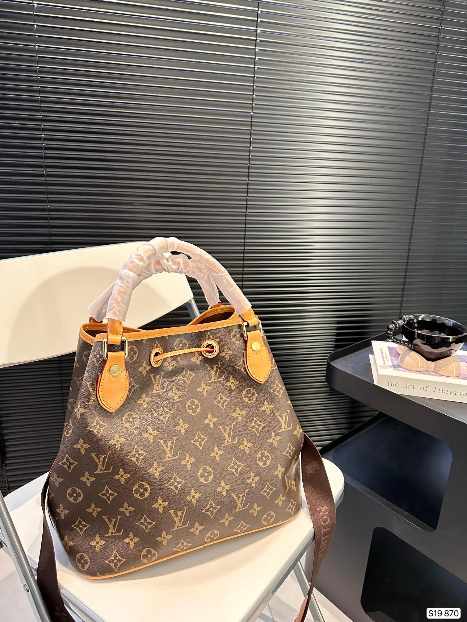 Dior Bucket Bag Casual