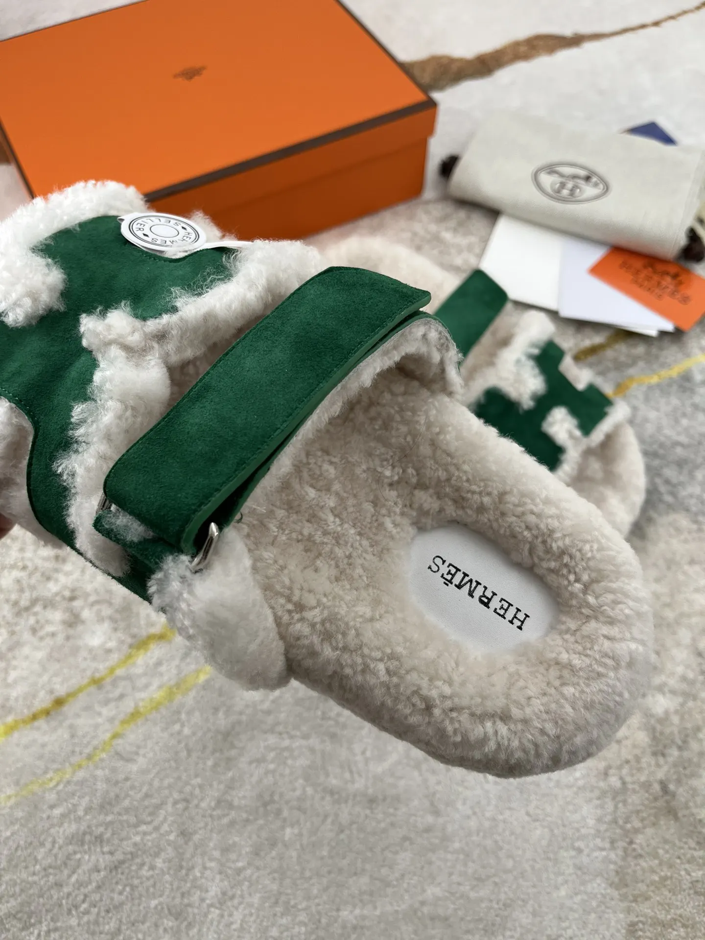 Hermès 最新 拖鞋 舒适