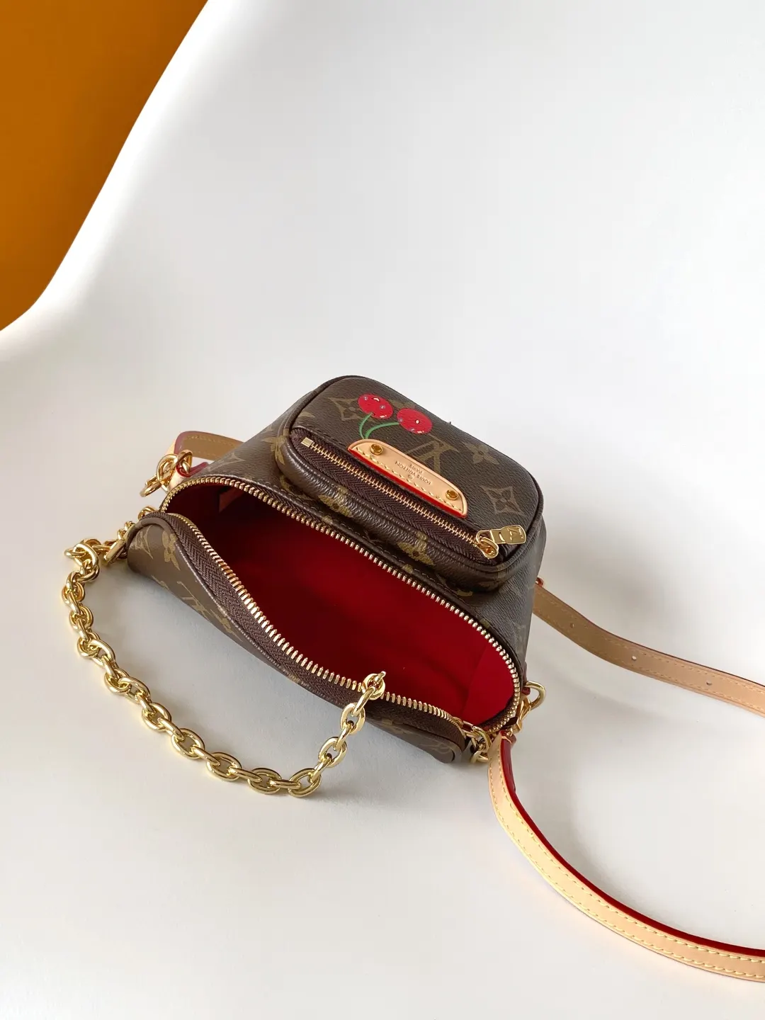 LV 黑色 米白 帆布 腰包 休閒腰包款(數字9) LV 黑色 米白 帆布 腰包 休閒腰包款(數字9)