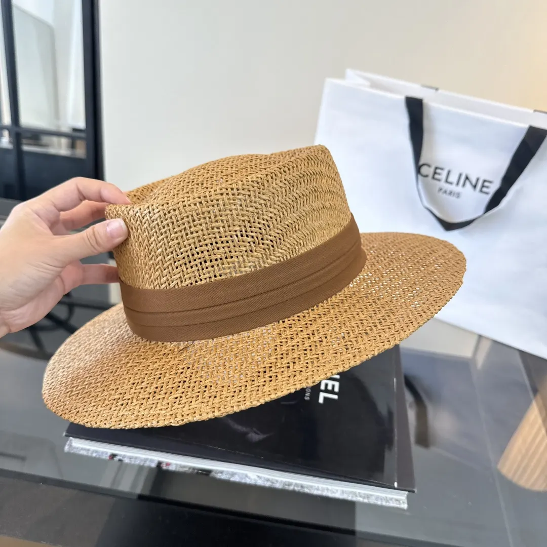 Celine 帽子 日常造型款